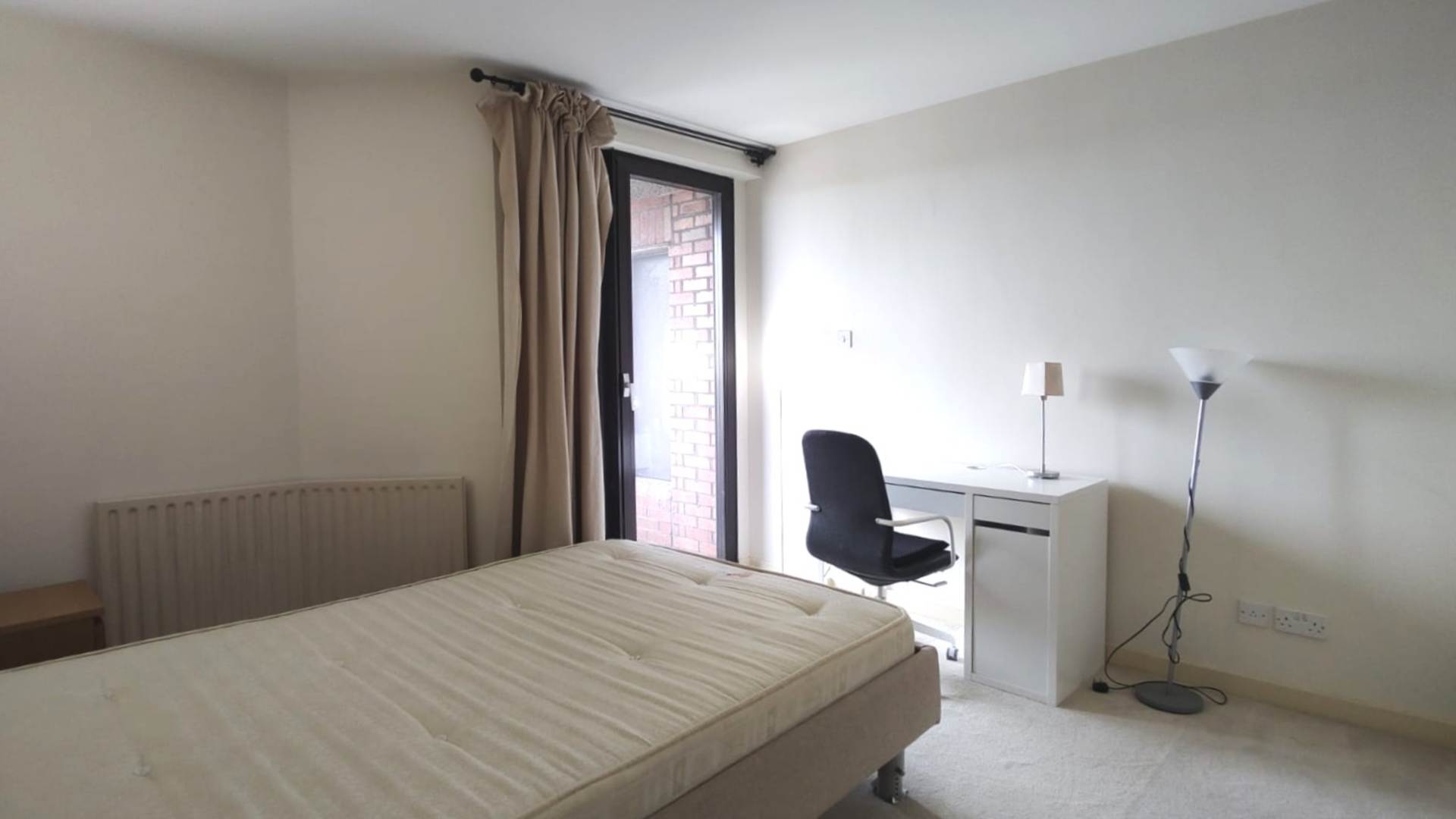 London NW3 6HT 2 bed maisonette rental property internal/external image-6