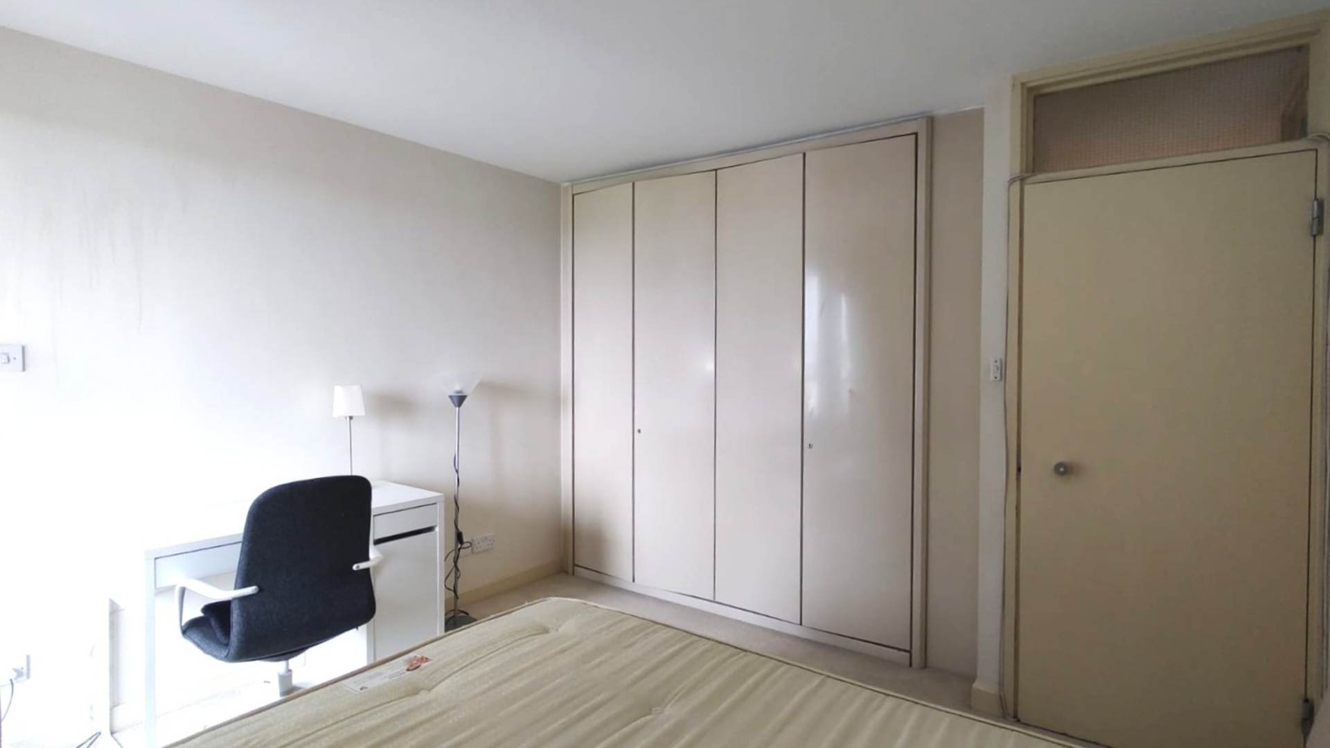 London NW3 6HT 2 bed maisonette rental property internal/external image-7