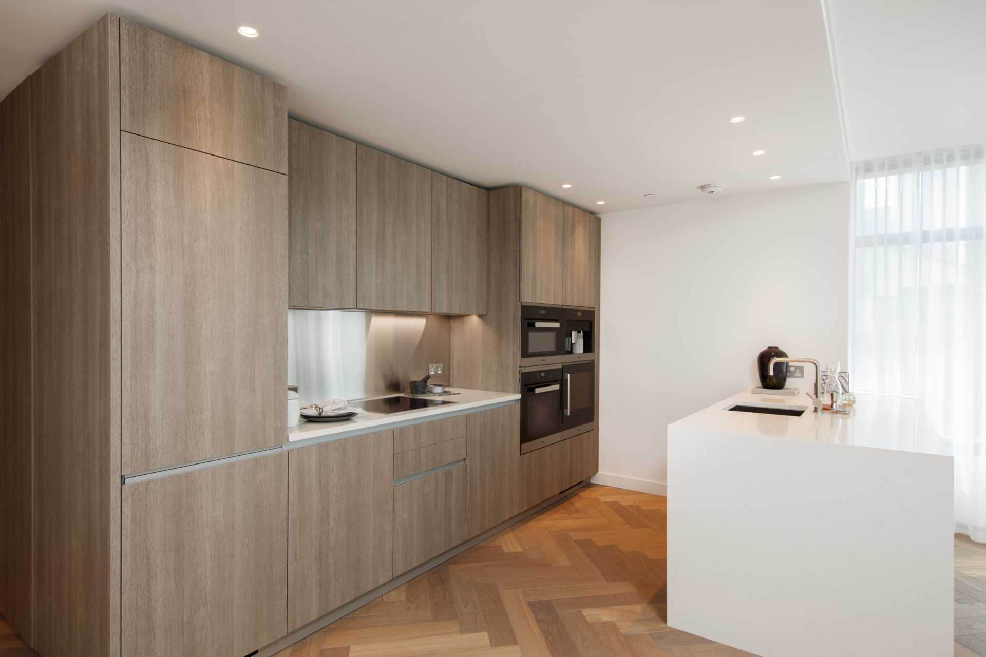 London EC2A 2BA 2 bed flat sales property internal/external image-3