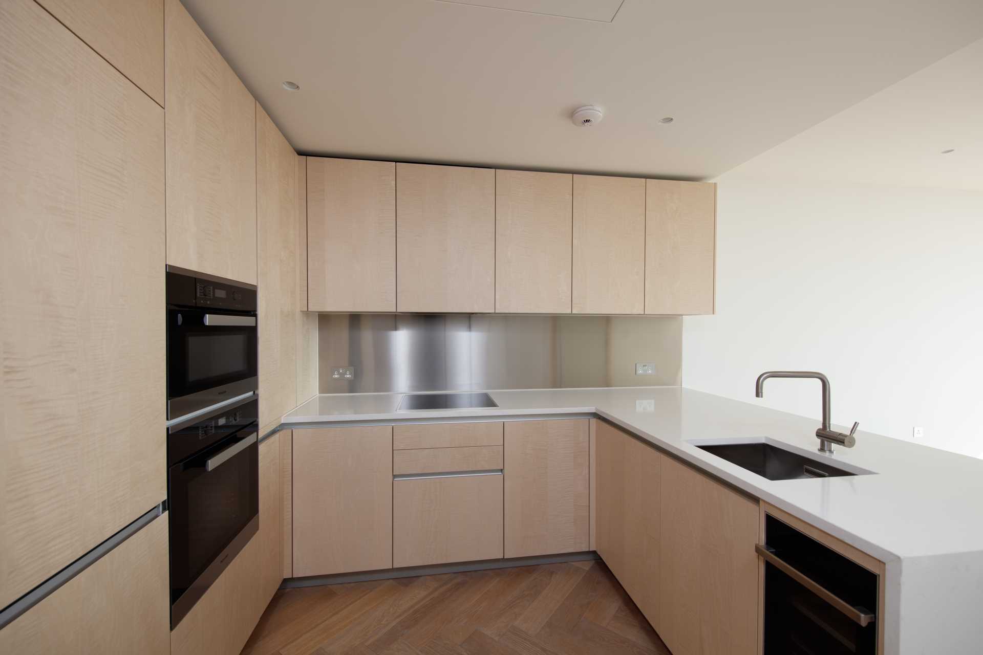London EC2A 2FA 1 bed flat sales property internal/external image-1