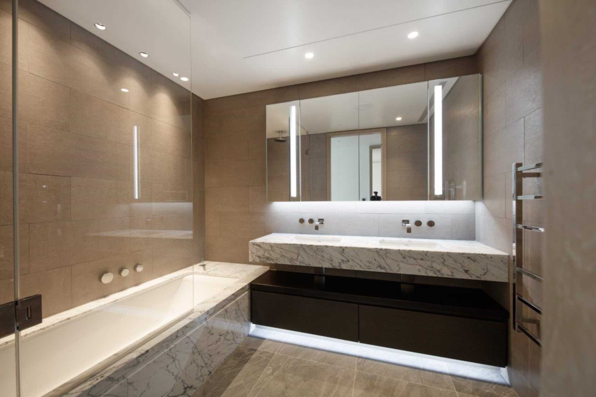 London EC2A 2FA 2 bed flat sales property internal/external image-11