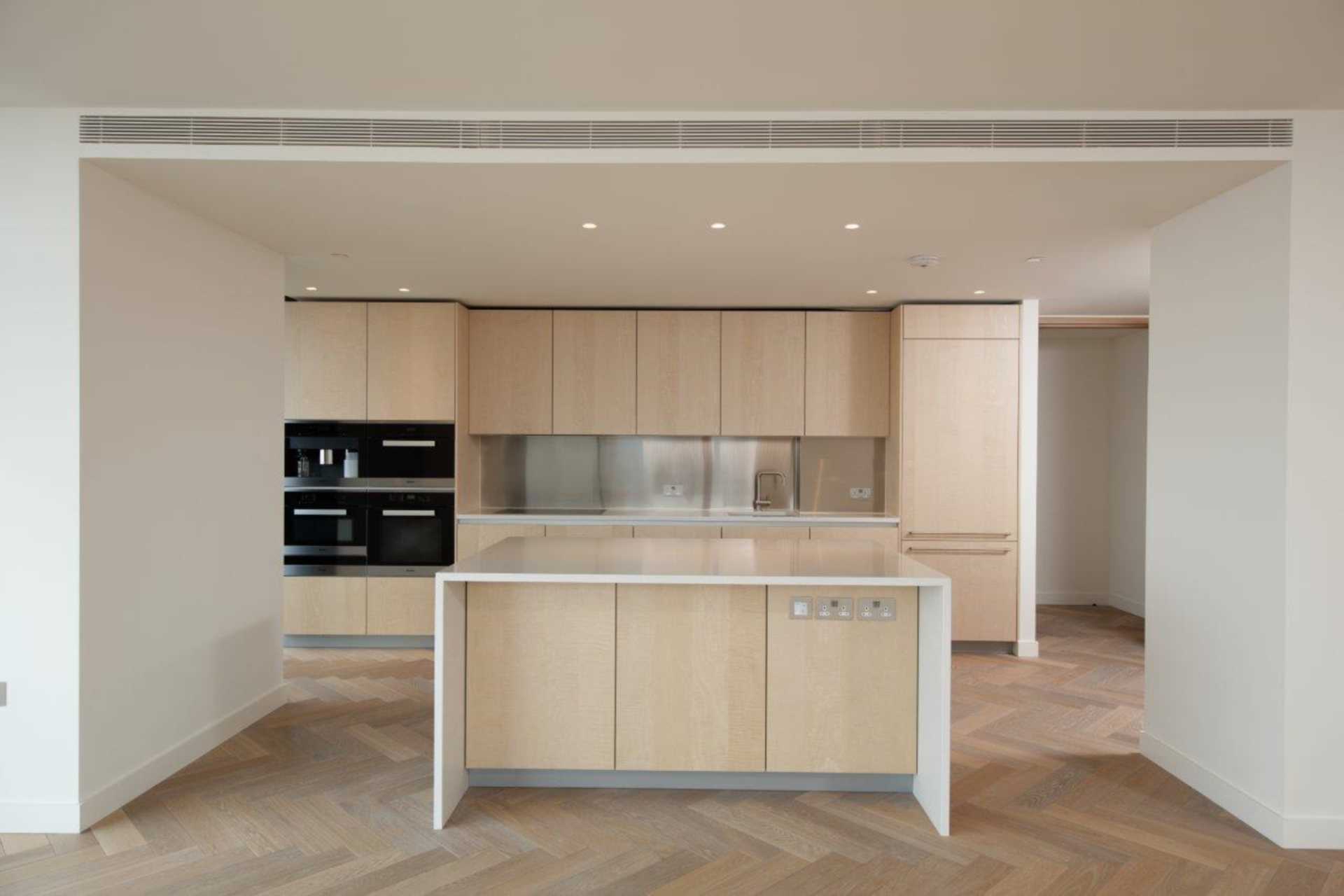 London EC2A 2FA 2 bed flat sales property internal/external image-3