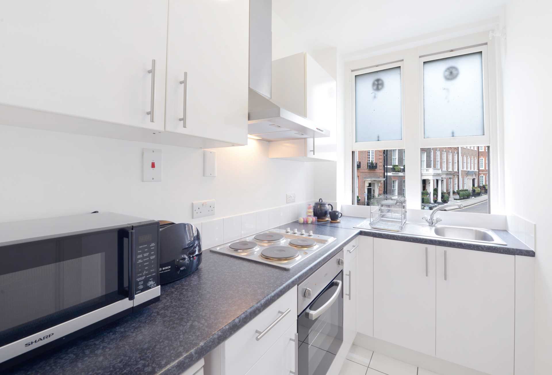 London W1J 5LZ 2 bed flat rental property internal/external image-10