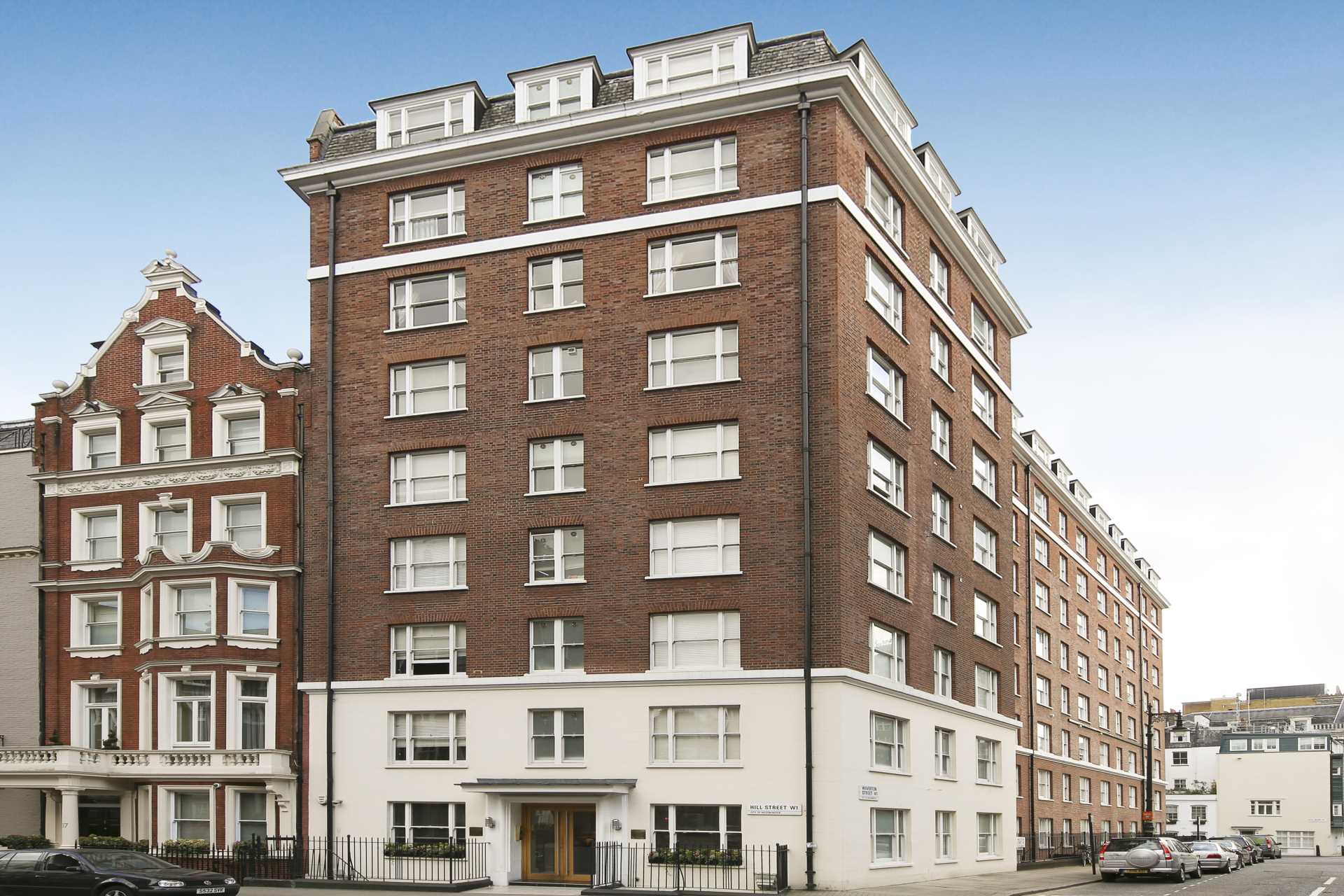 London W1J 5LZ 2 bed flat rental property internal/external image-3