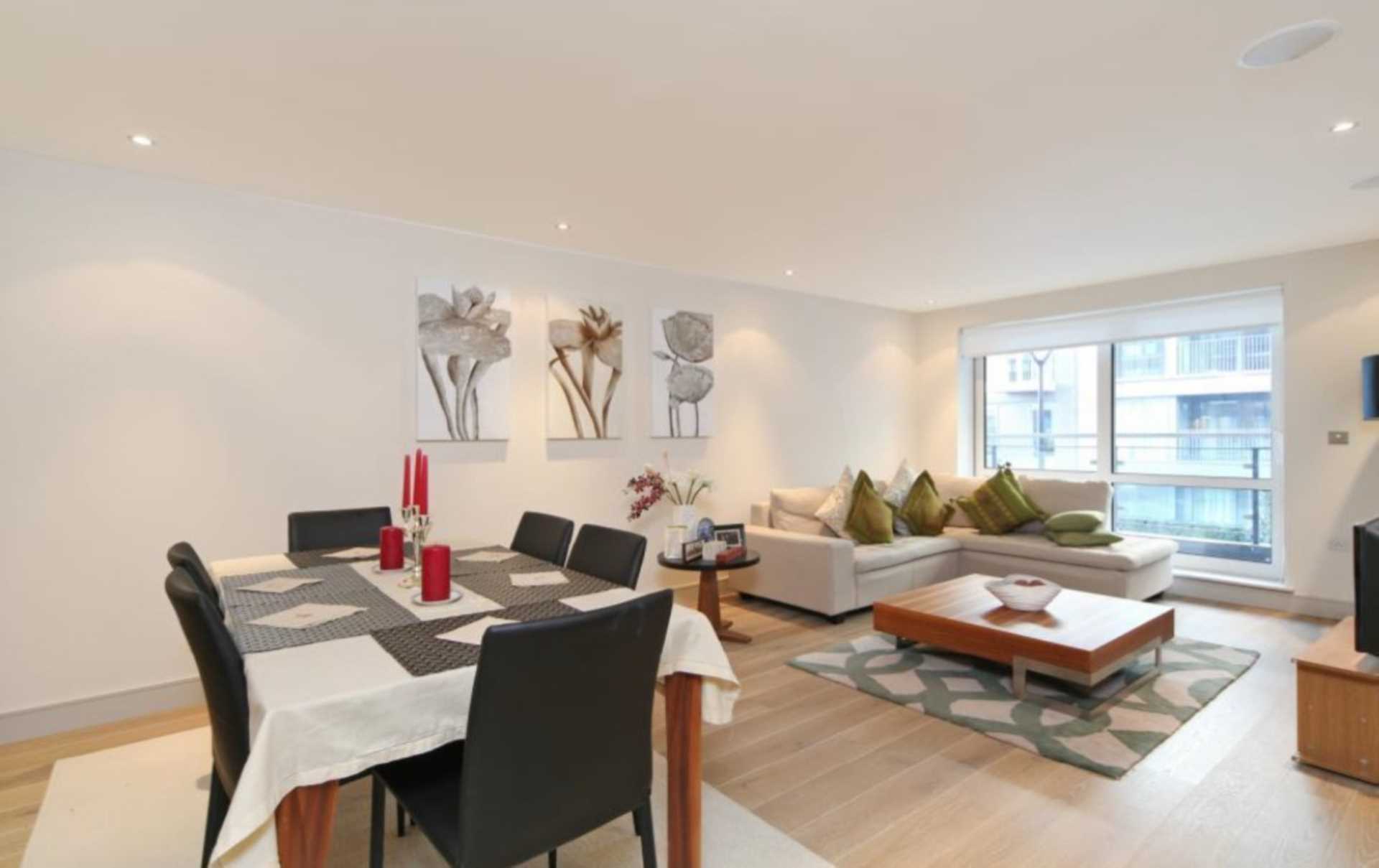 2 bed flat for sale | Park Street, Fulham, London SW6 Picure-1