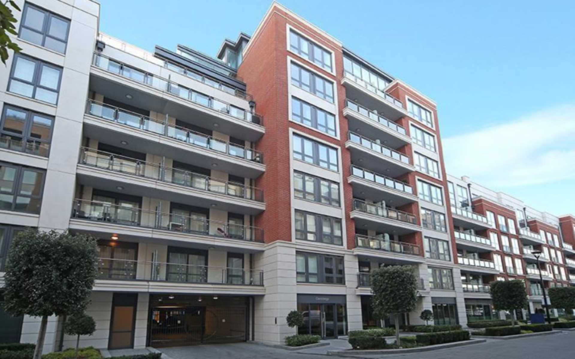 London SW6 2FB 2 bed flat sales property internal/external image-10