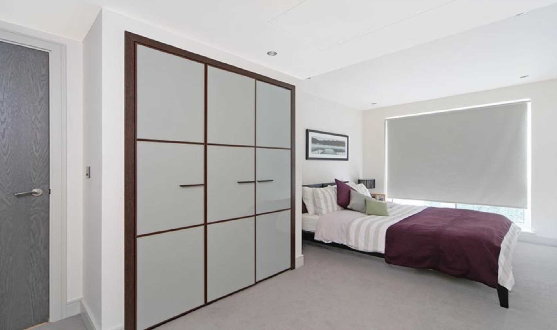London SW6 2FB 2 bed flat sales property internal/external image-4