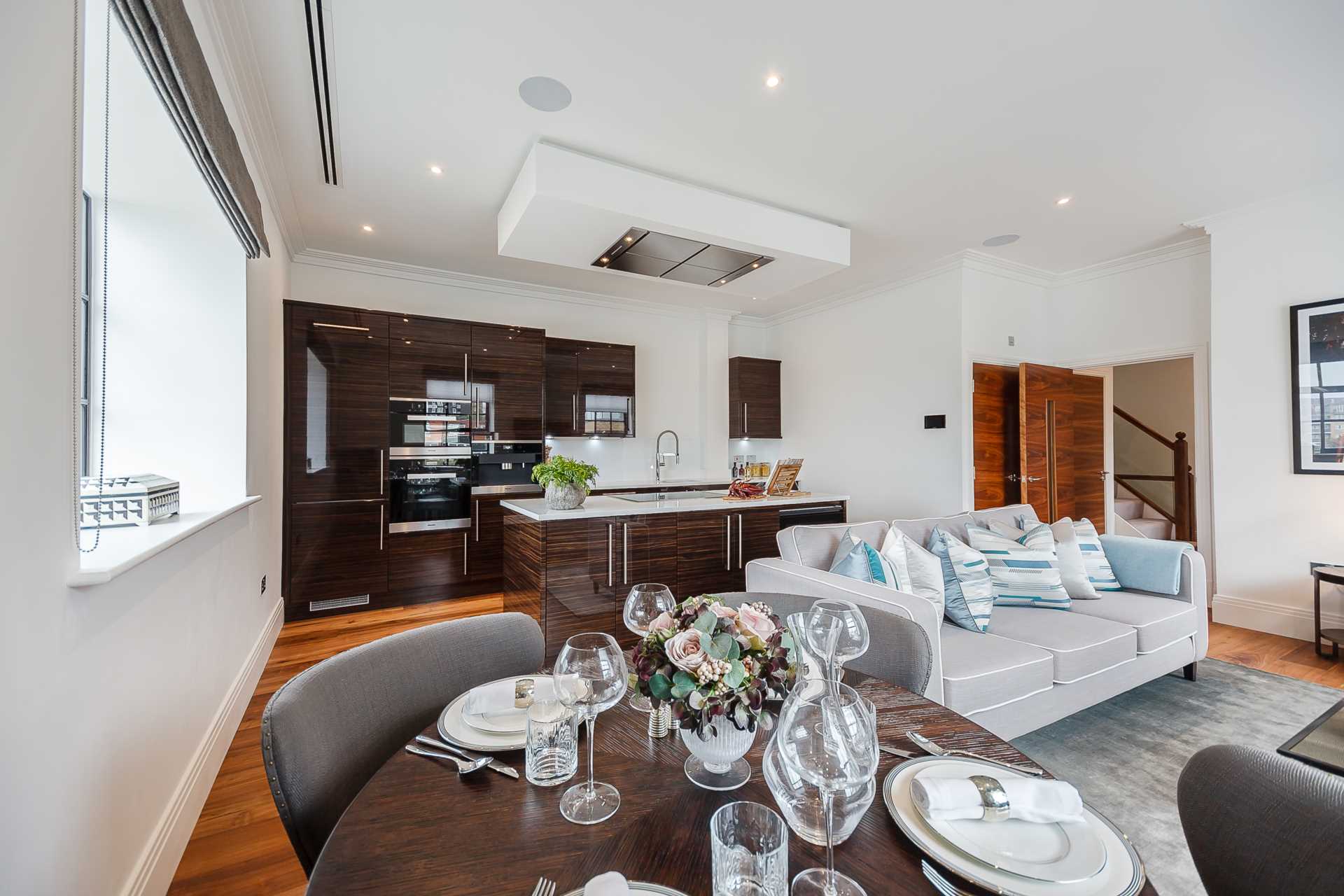 London W6 9UF 3 bed penthouse rental property internal/external image-1