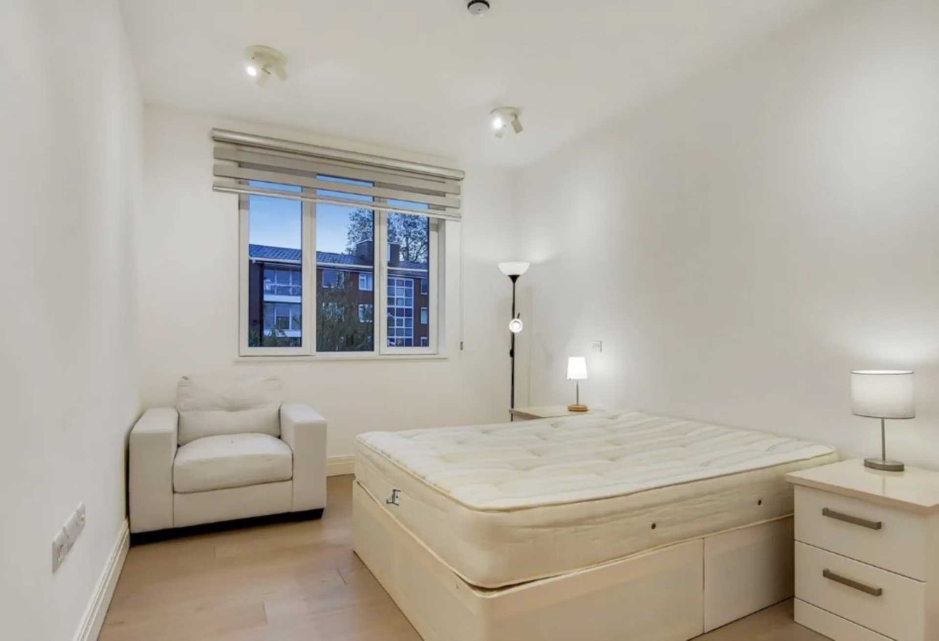 London W5 3XA 3 bed flat rental property internal/external image-4