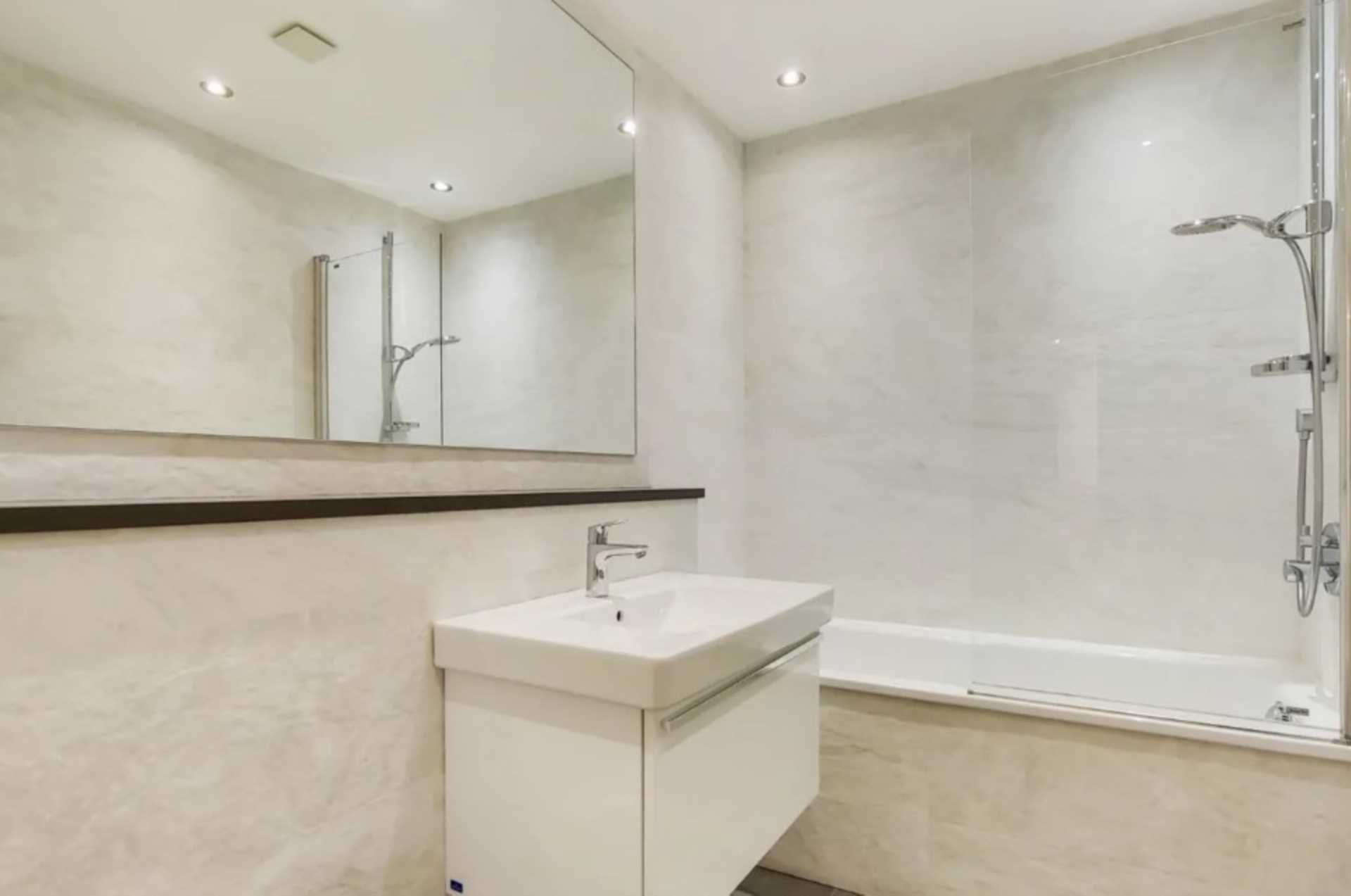 London W5 3XA 3 bed flat rental property internal/external image-7