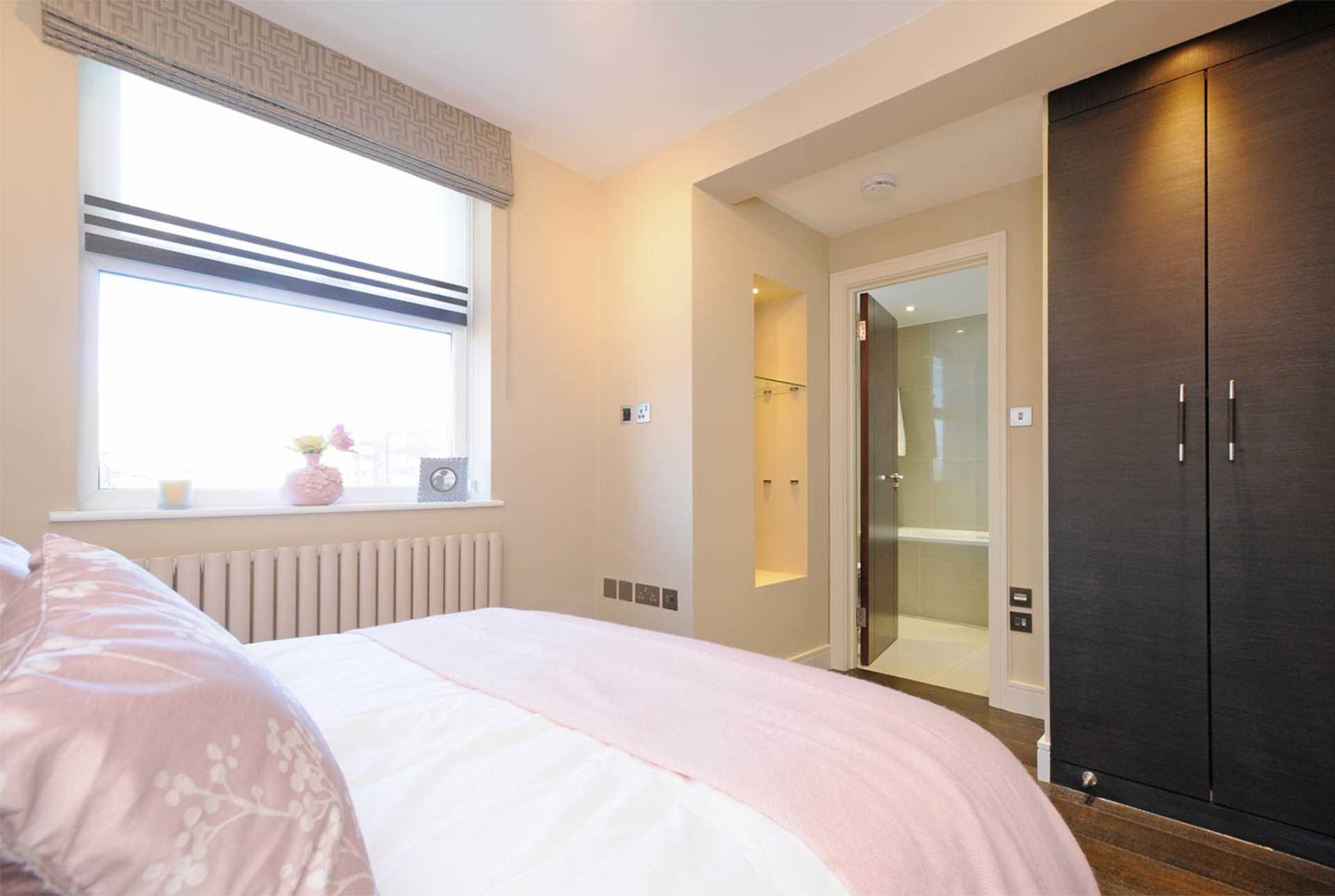 London NW8 6NL 3 bed flat rental property internal/external image-4