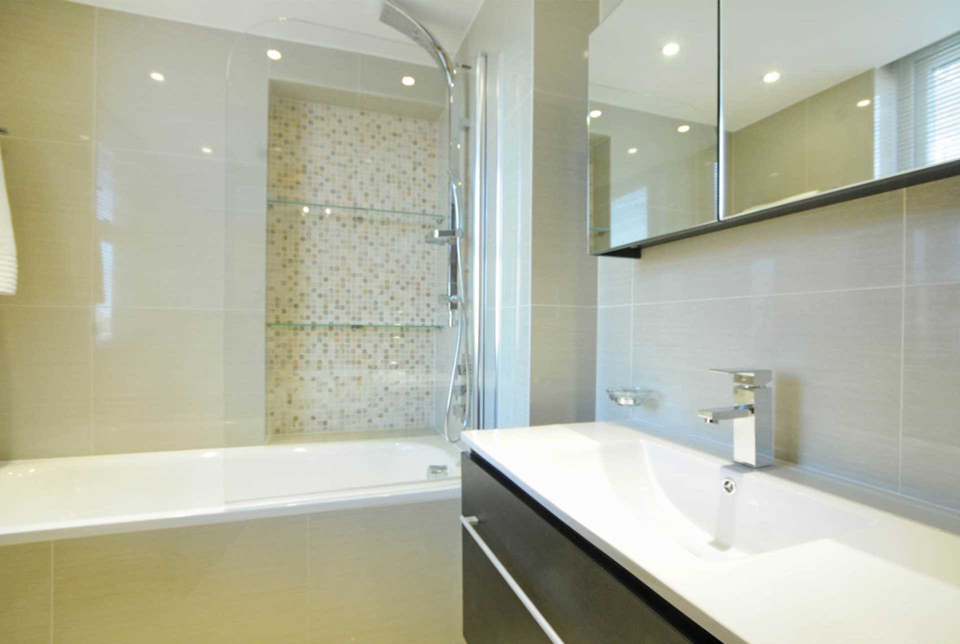 London NW8 6NL 3 bed flat rental property internal/external image-5