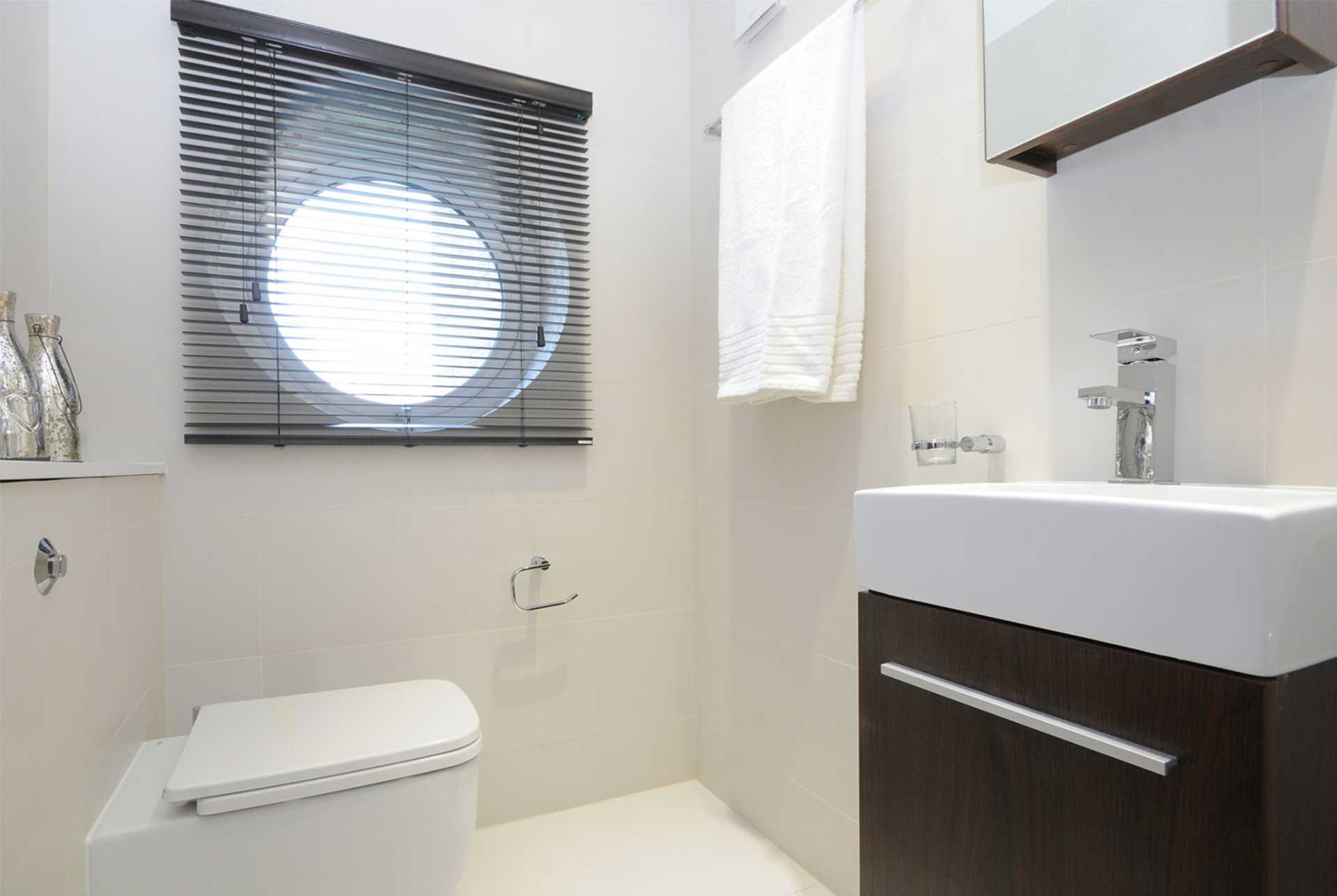 London NW8 6NL 3 bed flat rental property internal/external image-7
