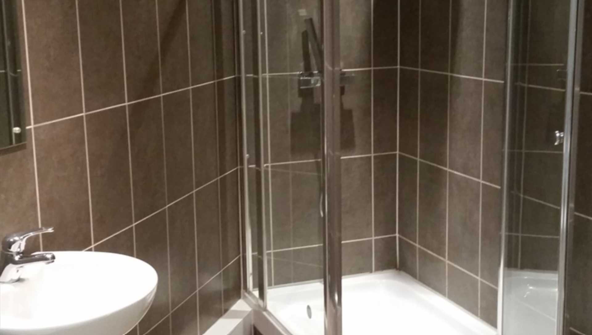 London NW8 7HY 2 bed flat rental property internal/external image-5