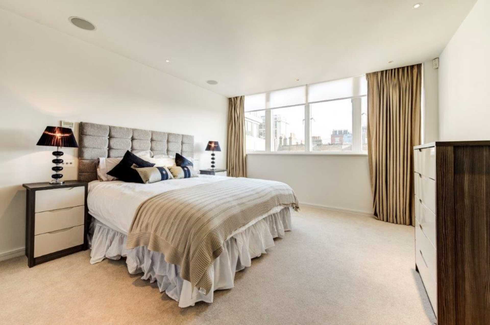 London W8 5EH 1 bed flat rental property internal/external image-4