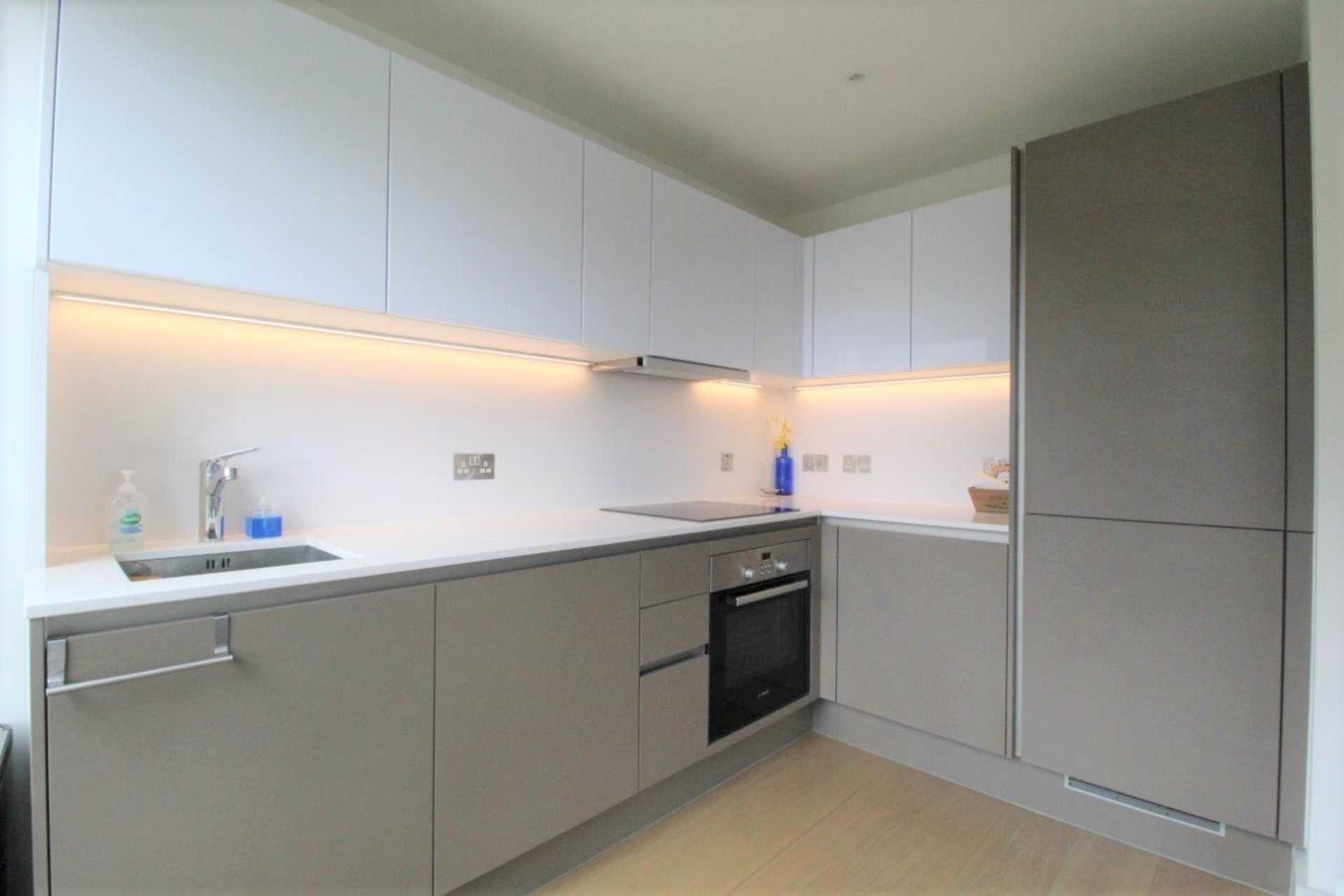 London HA9 0GH 2 bed flat sales property internal/external image-4