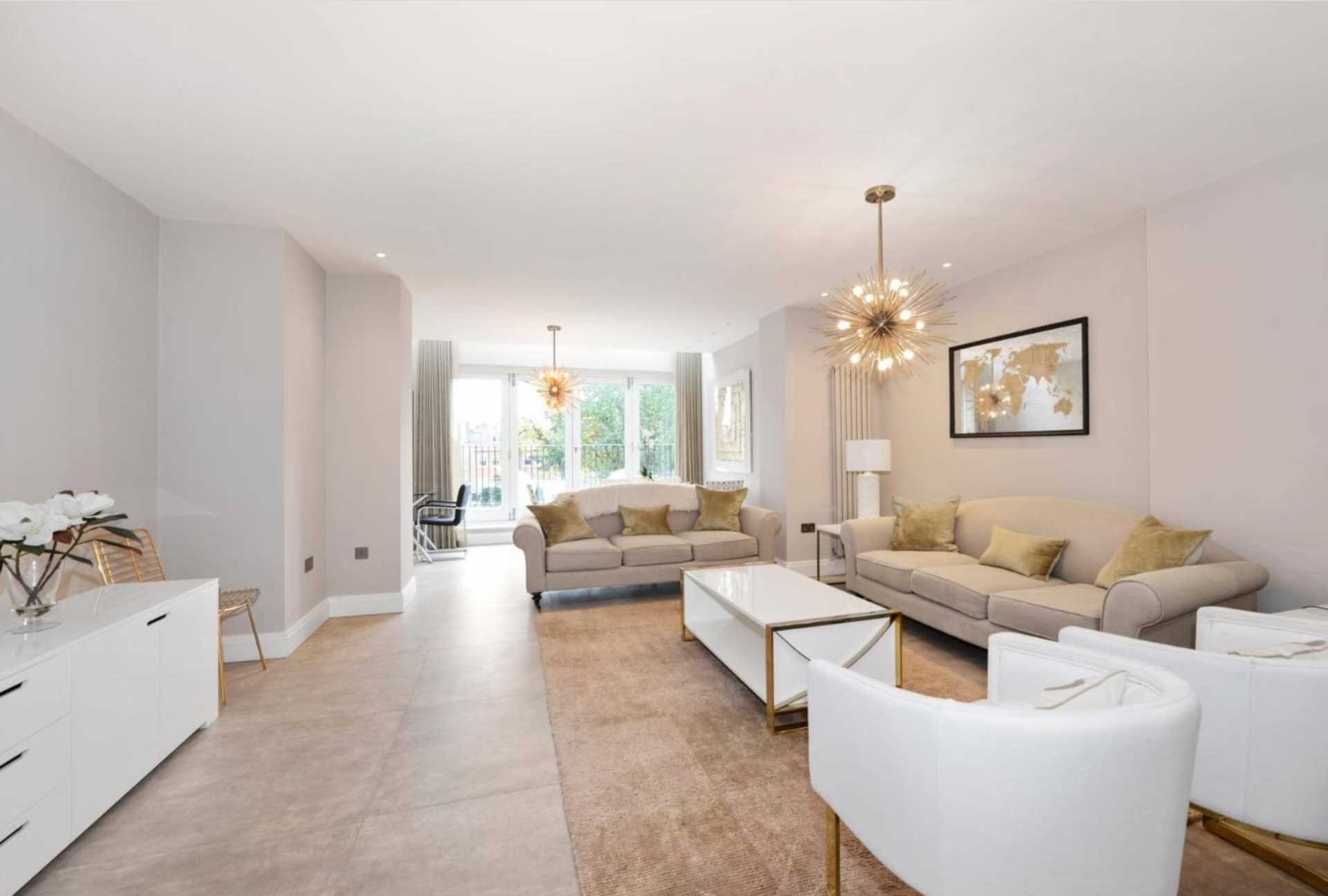 2 bed flat to rent | Lyndhurst Road, London NW3 Picure-1