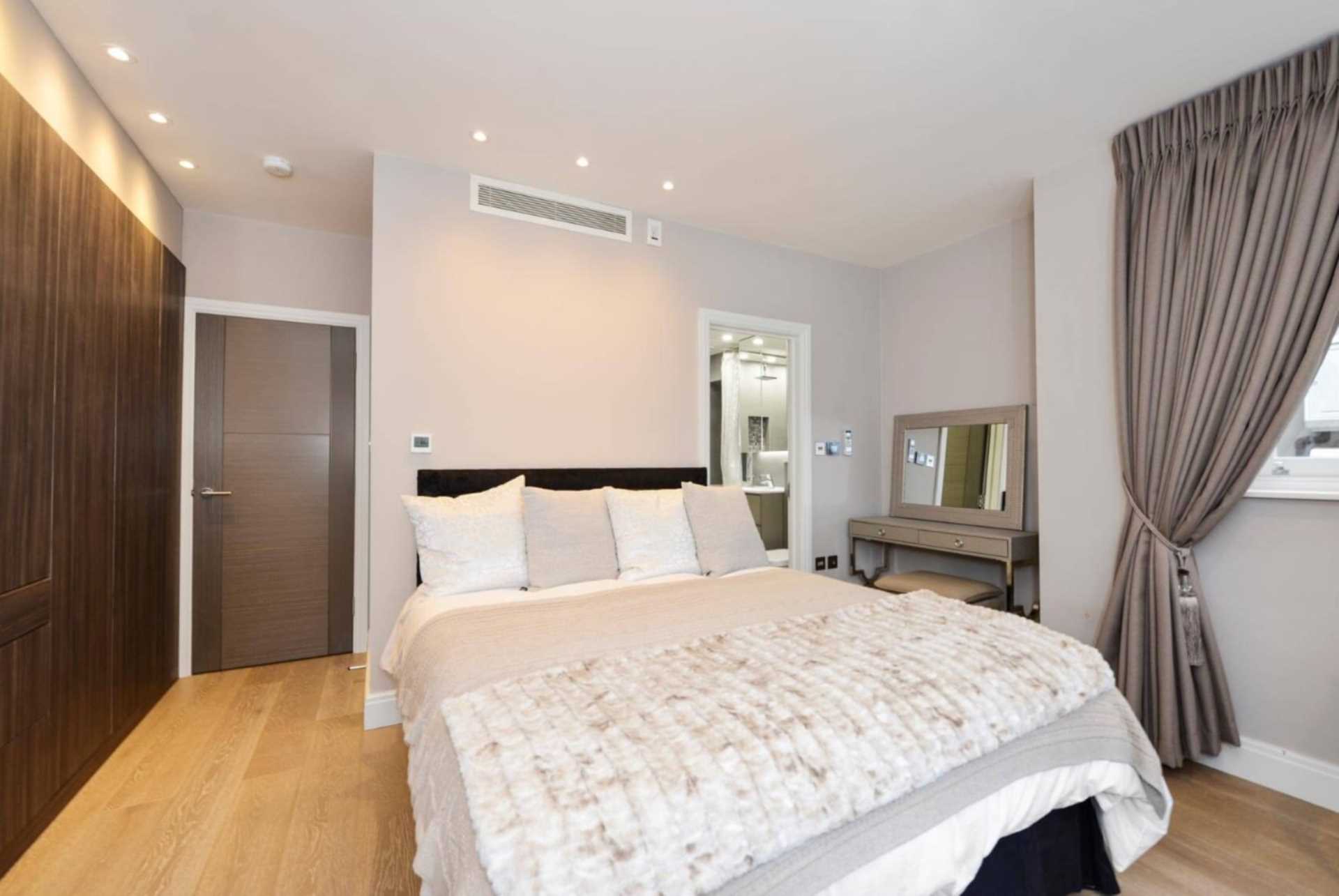 London NW3 5PB 2 bed flat rental property internal/external image-3