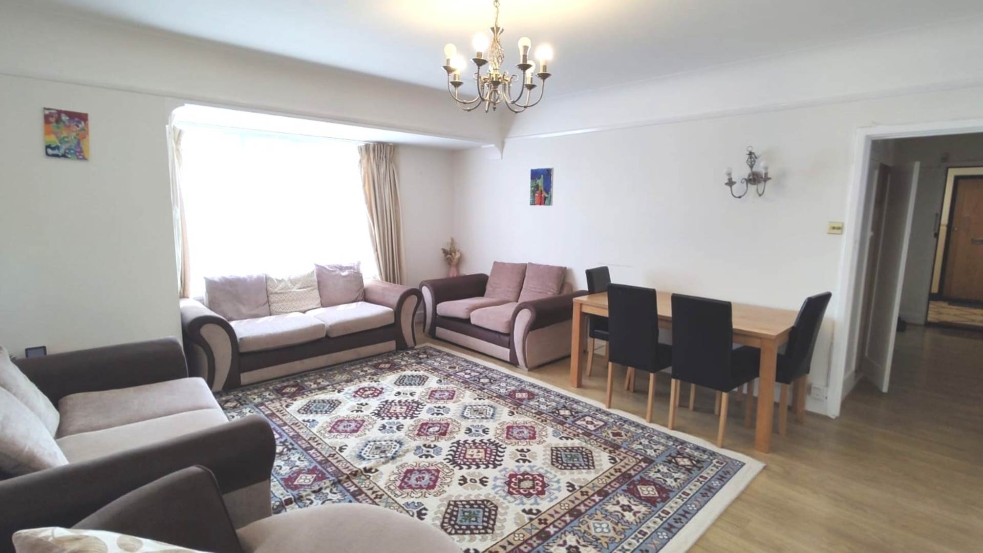 3 ベッド フラット ロンドン賃貸物件 | Queens Drive, London W3 Picure-1