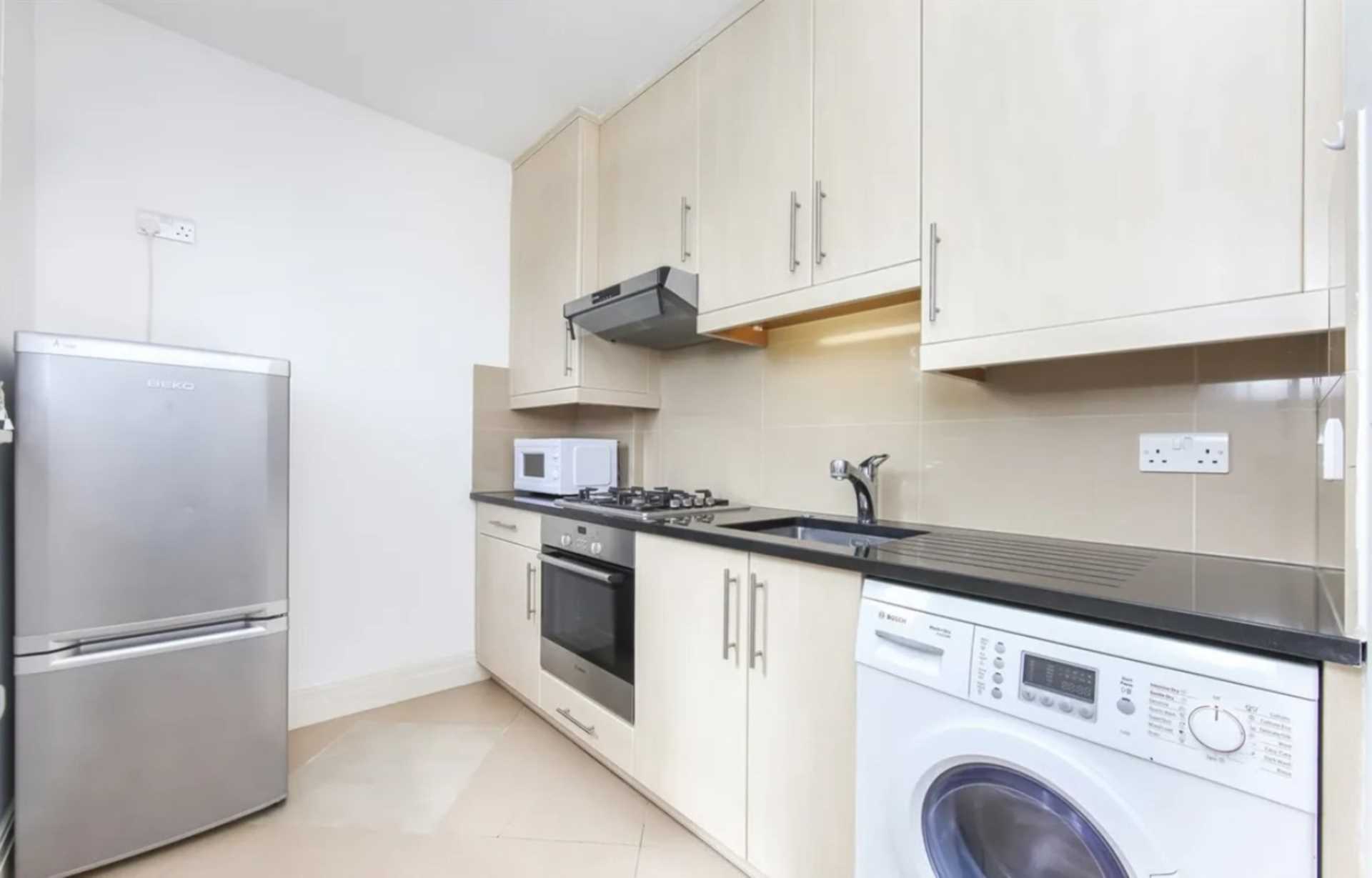 London W5 3UP 1 bed studio rental property internal/external image-6