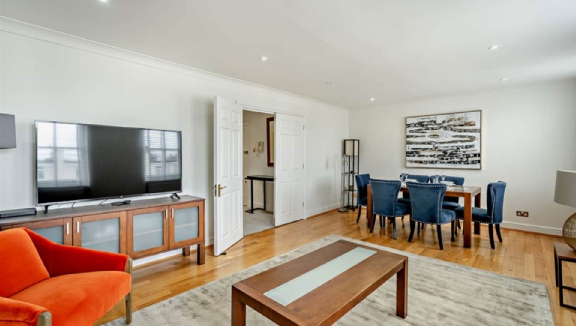 2 bed flat to rent | Lexham Gardens, London W8 Picure-1