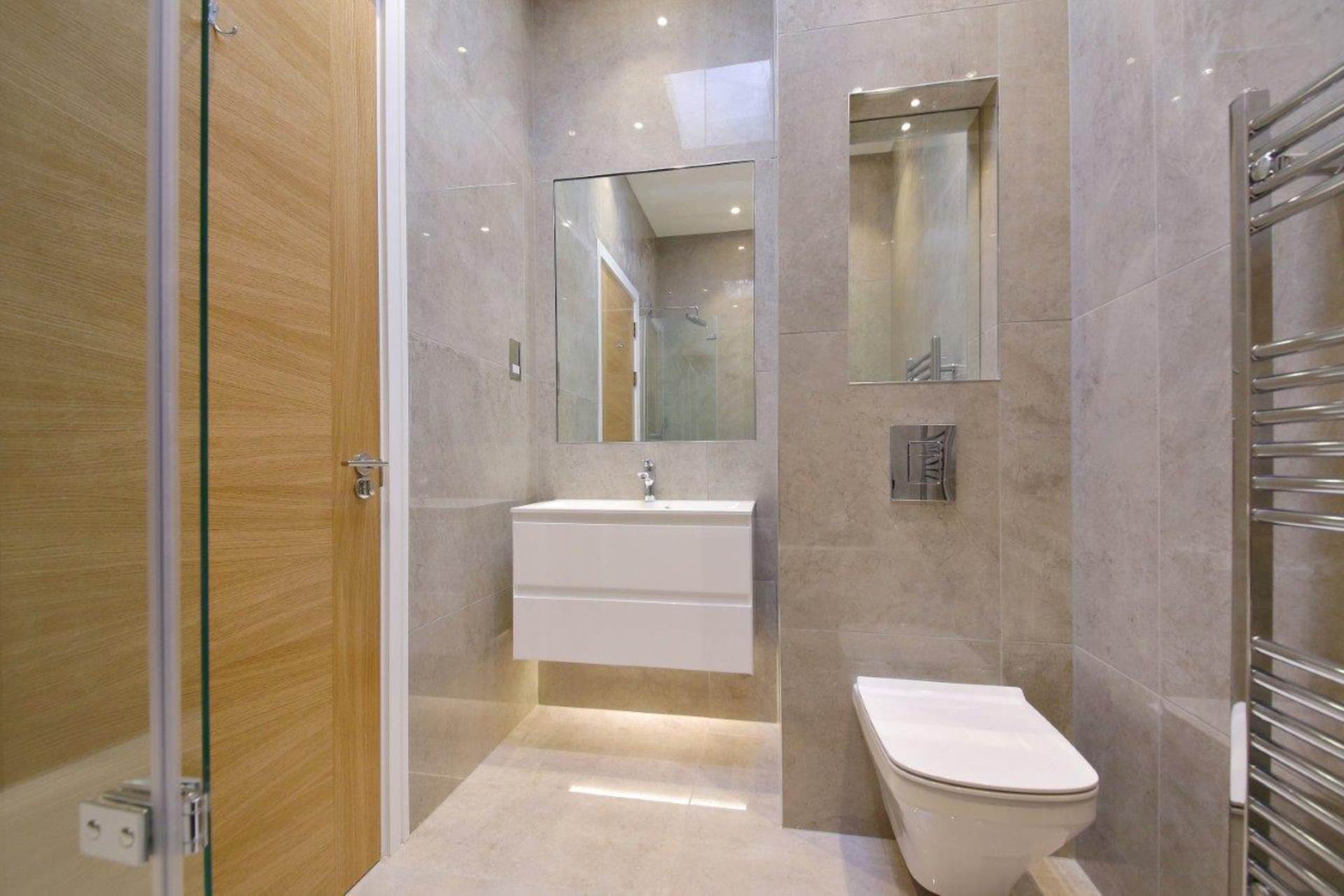 London NW11 8BL 3 bed flat rental property internal/external image-14