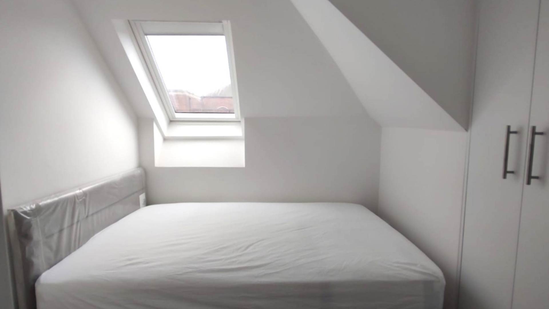 London NW11 8AD 1 bed flat rental property internal/external image-3