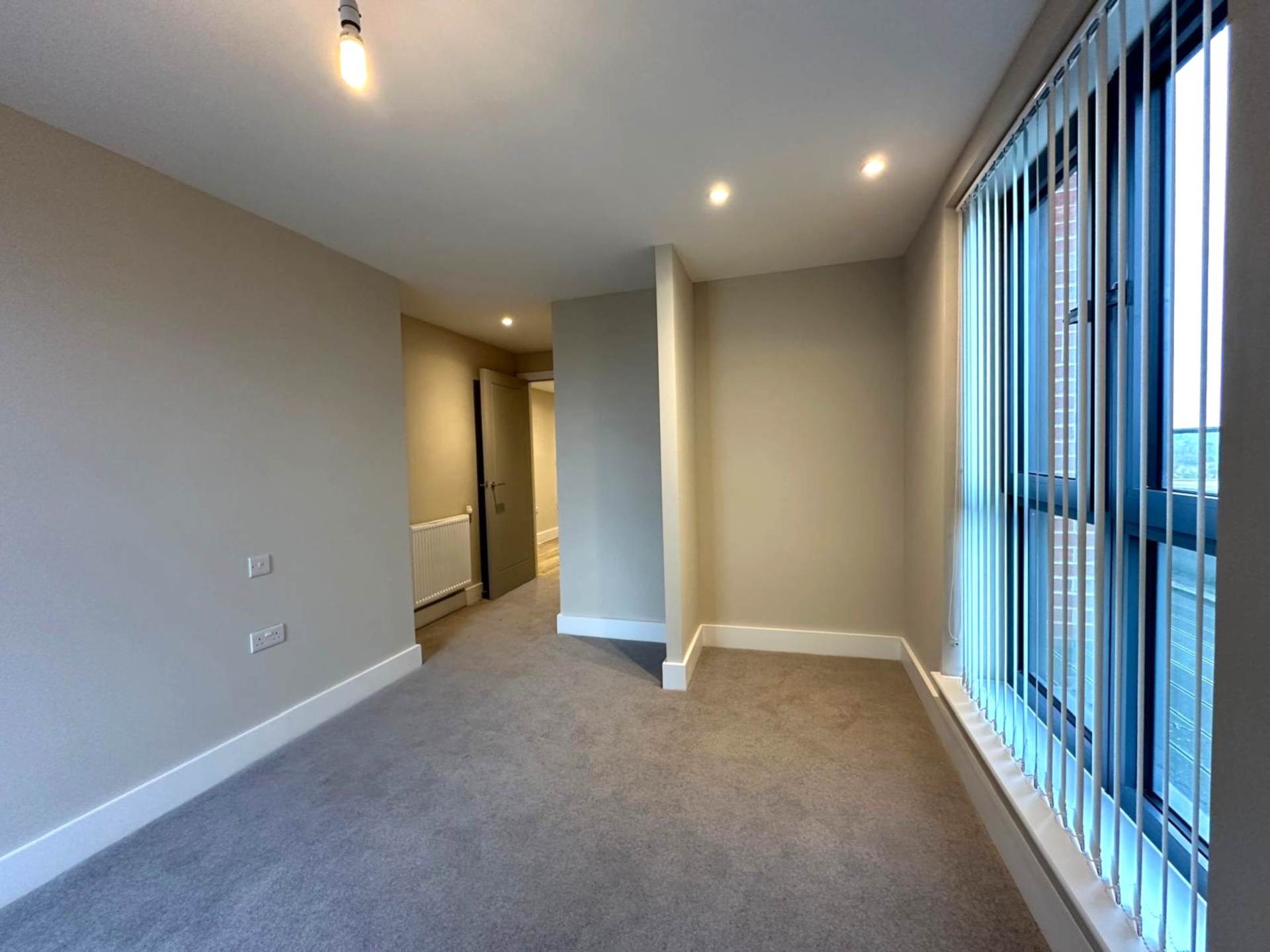 London N3 1QG 2 bed flat sales property internal/external image-6