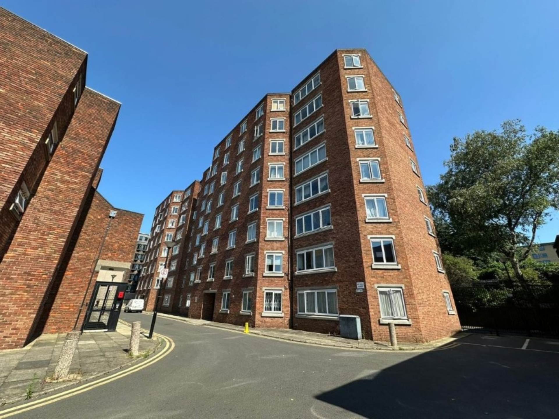 ロンドン N7 9SX 2ベッドフラット 賃貸物件の内外装写真-8