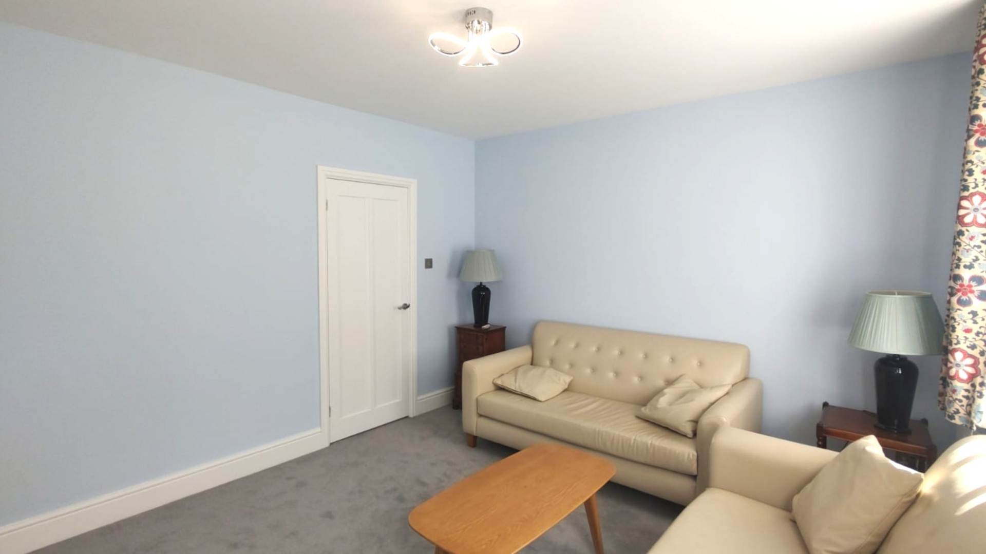 London NW3 1LF 3 bed flat rental property internal/external image-3