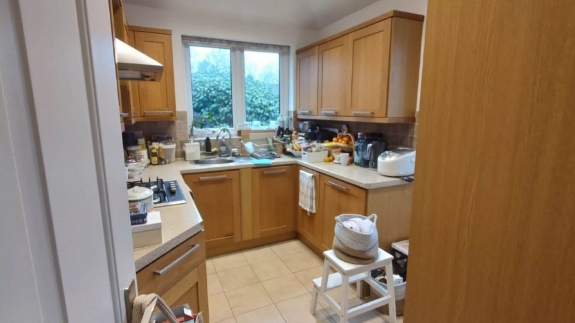 London W3 0LS 4 bed terrace rental property internal/external image-2