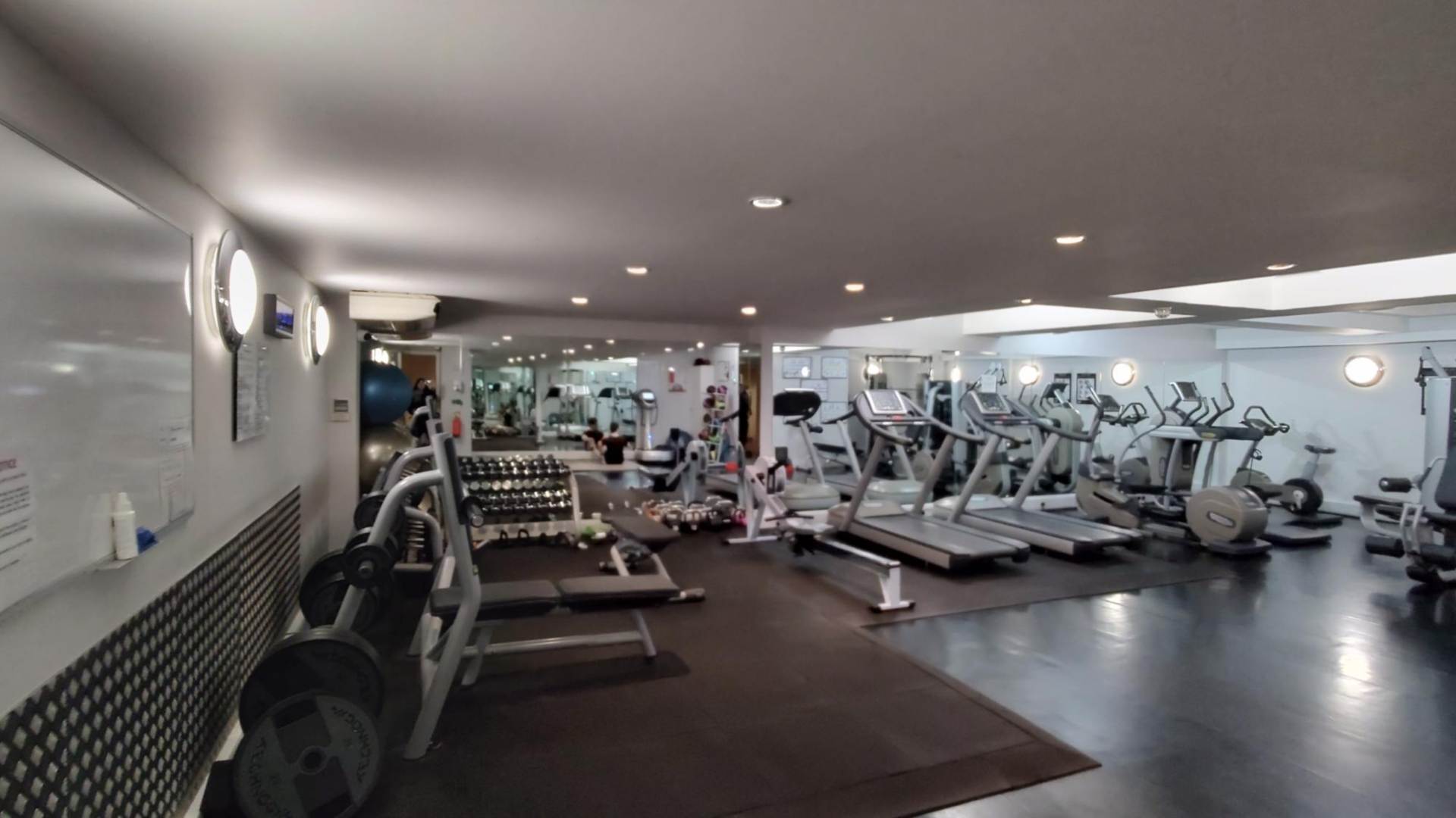 London W2 4TE 3 bed flat rental property internal/external image-9