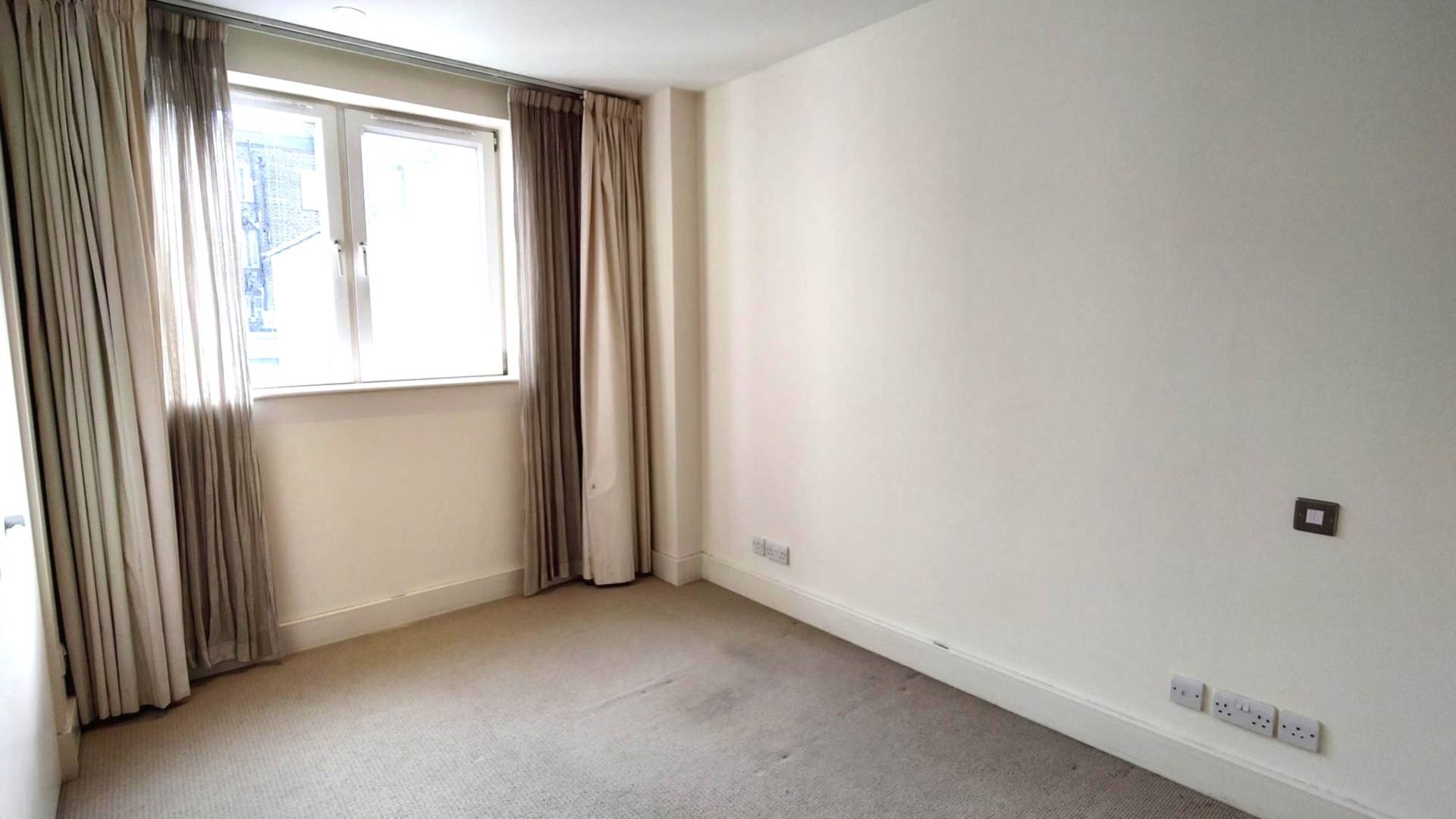 London W2 4TE 3 bed flat rental property internal/external image-5