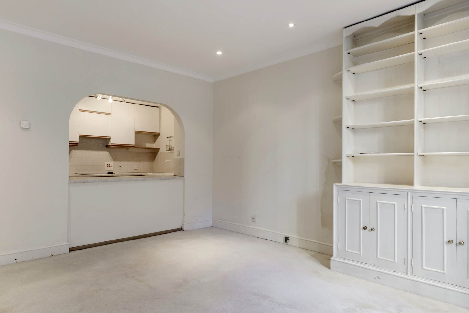 London SW7 4RW 1 bed flat sales property internal/external image-4