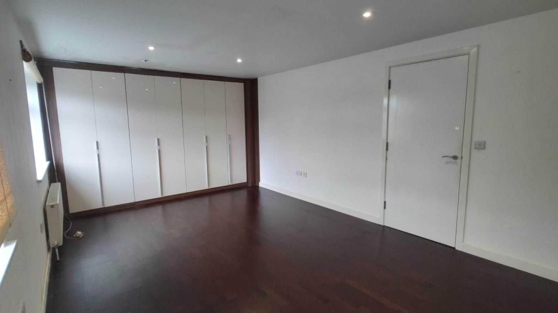 London N7 6LJ 2 bed maisonette rental property internal/external image-2