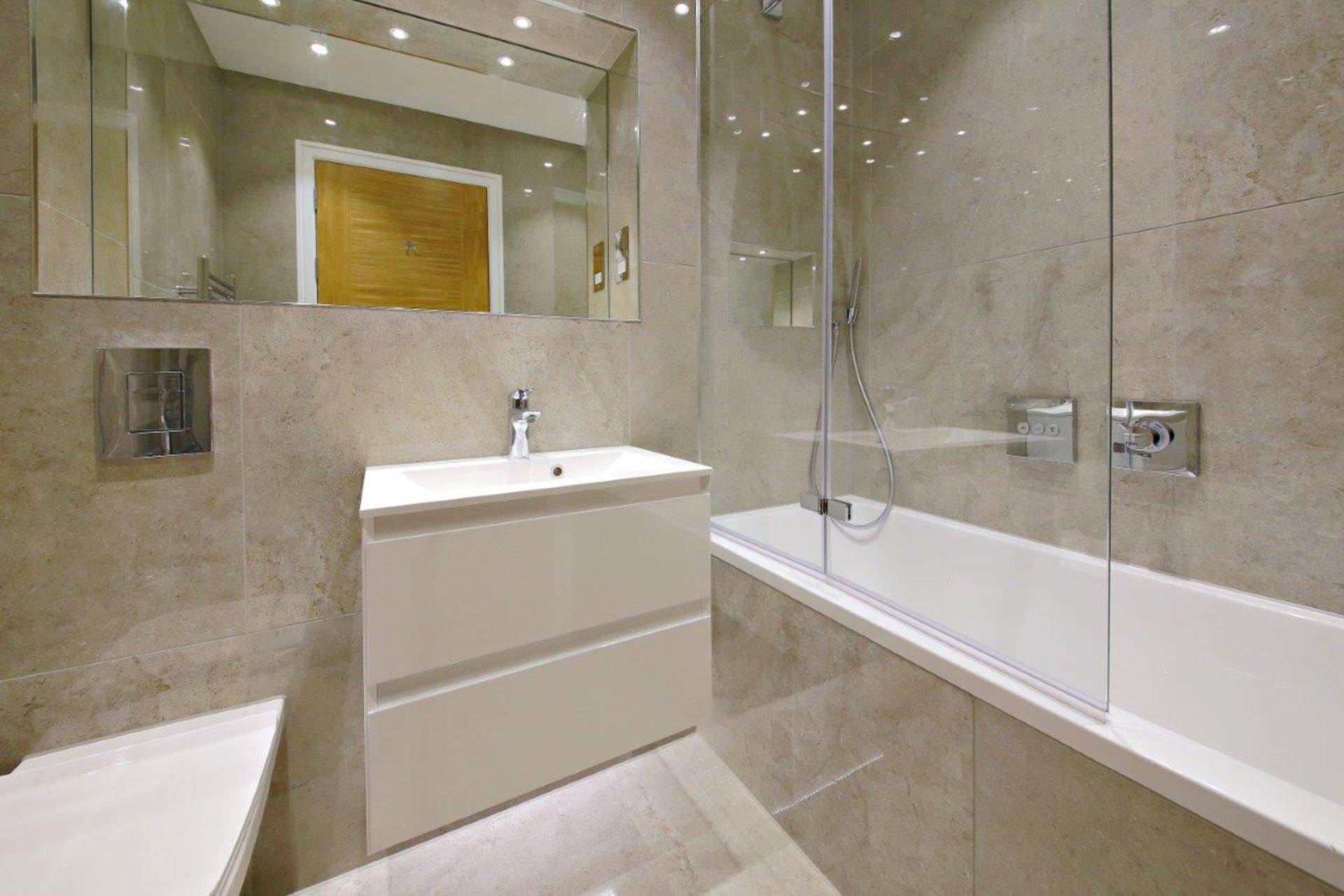 London NW11 8BL 2 bed flat rental property internal/external image-6