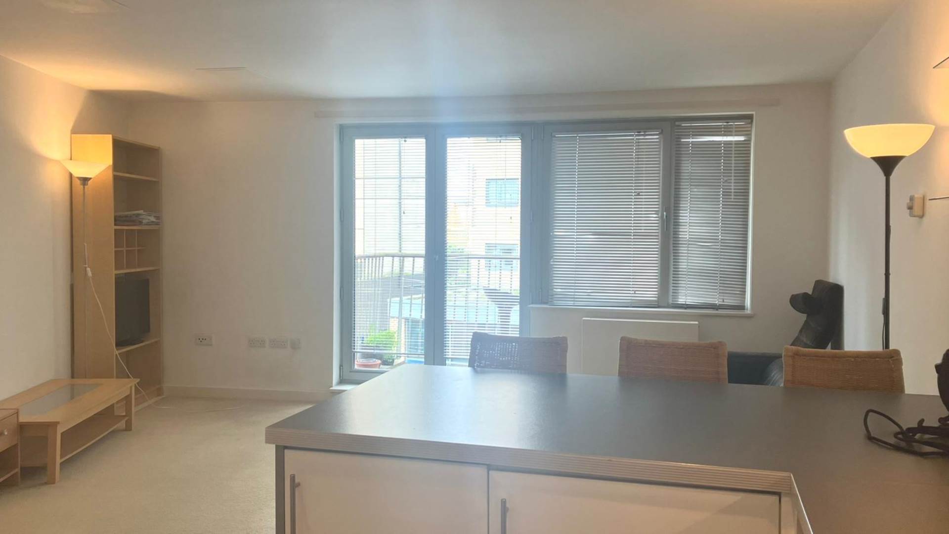 London N7 8EB 1 bed flat sales property internal/external image-2