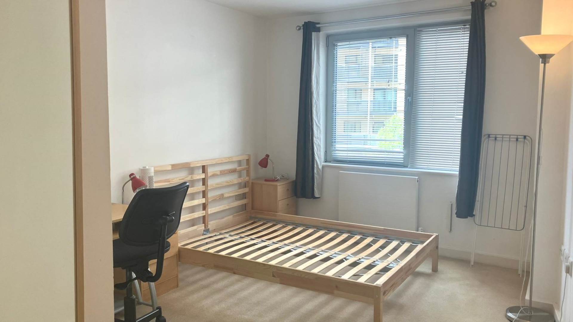 London N7 8EB 1 bed flat sales property internal/external image-4