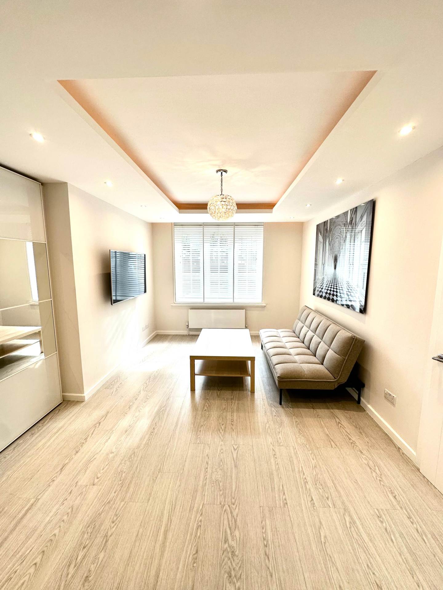 London NW6 5NR 2 bed flat rental property internal/external image-2