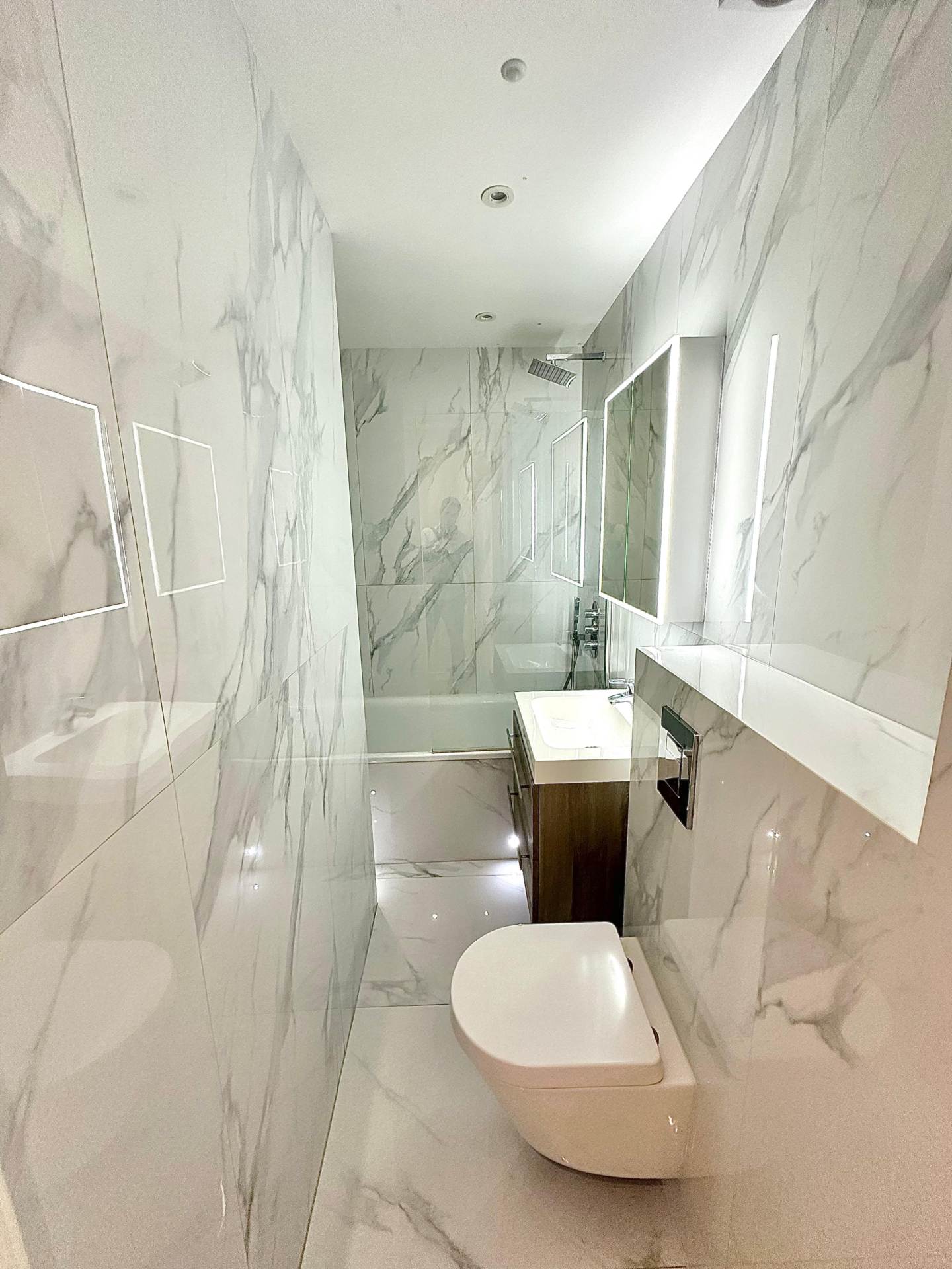 London NW6 5NR 2 bed flat rental property internal/external image-7