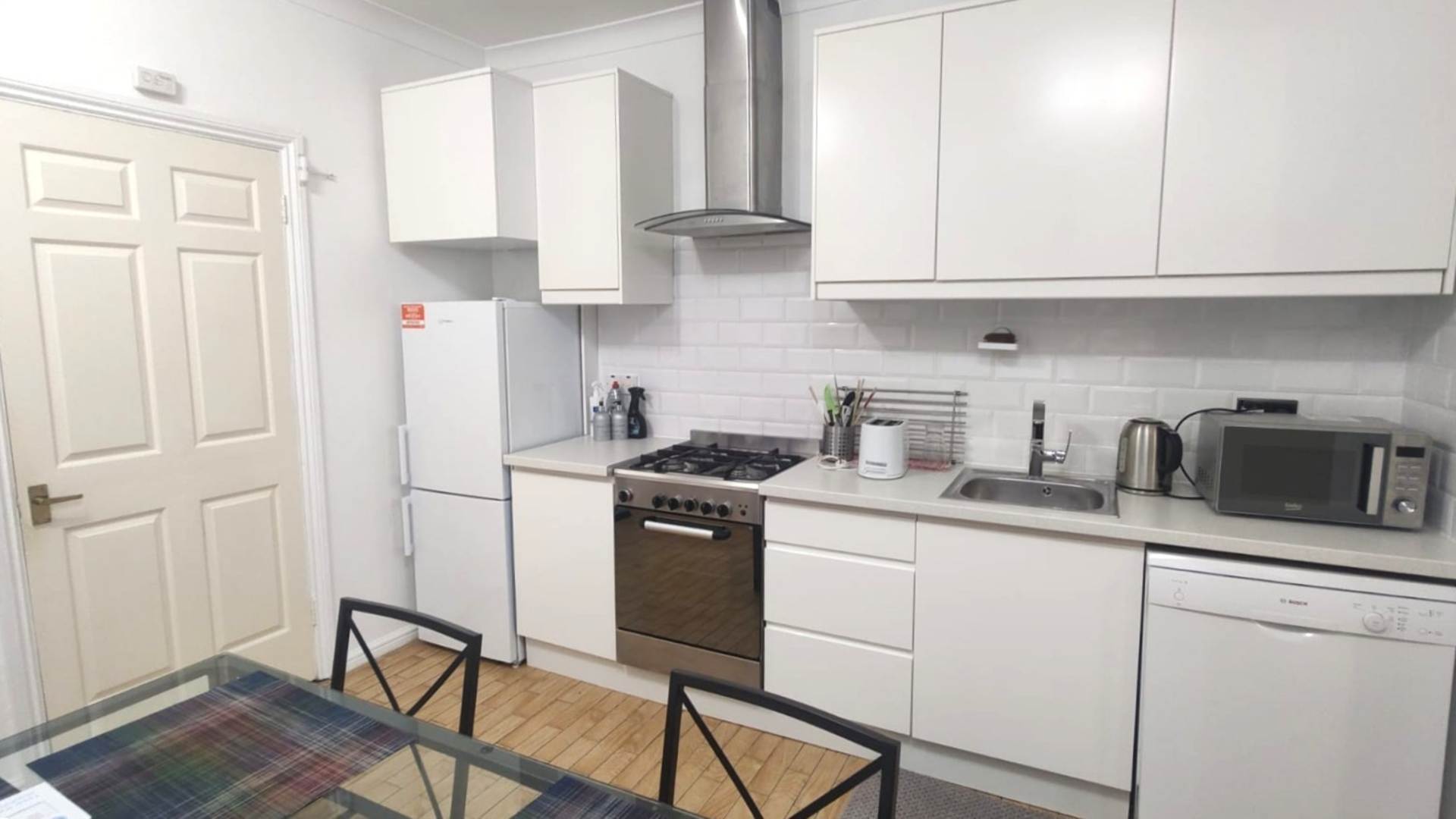 London W14 8BE 1 bed flat rental property internal/external image-2