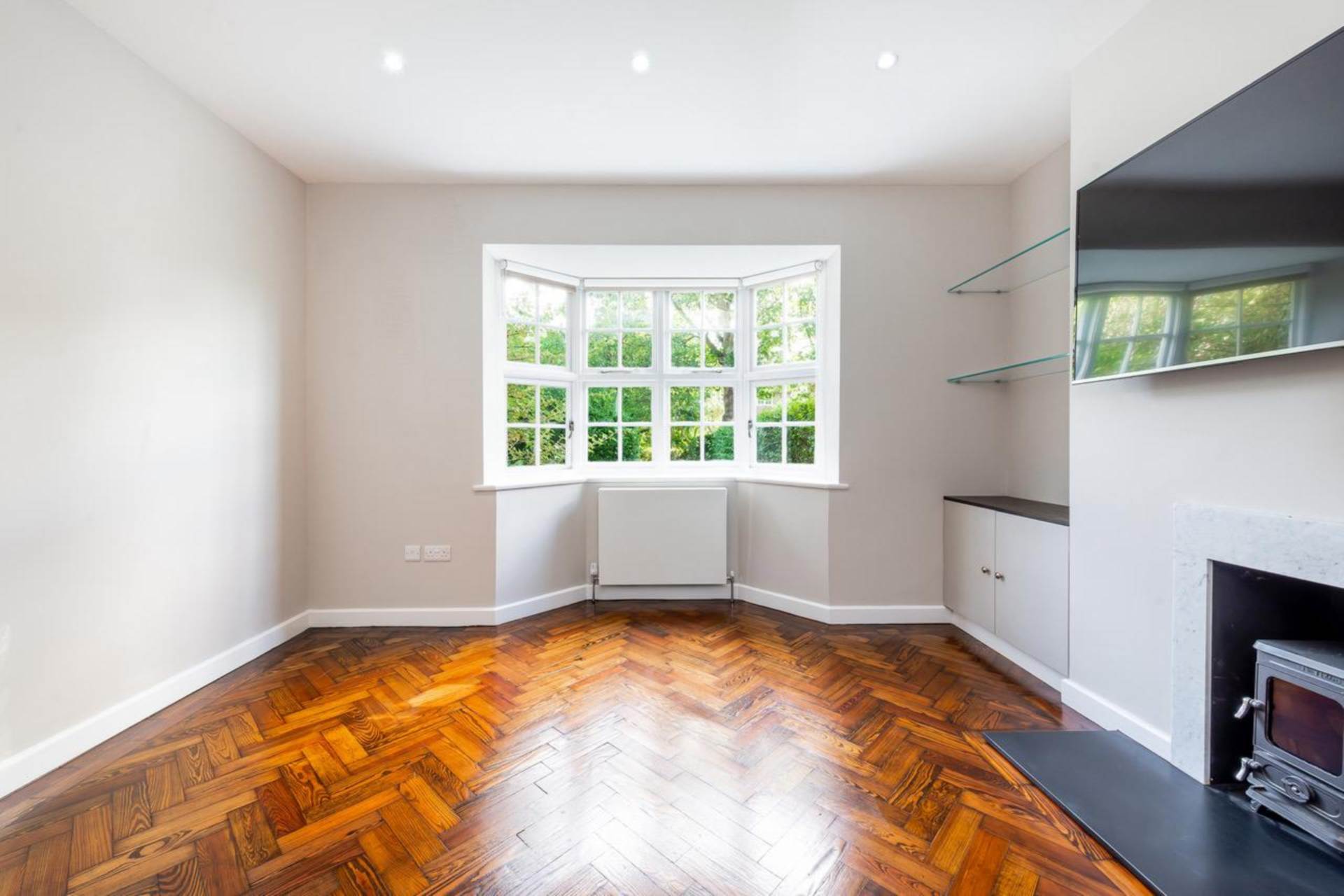 London NW11 6EB 1 bed flat rental property internal/external image-1