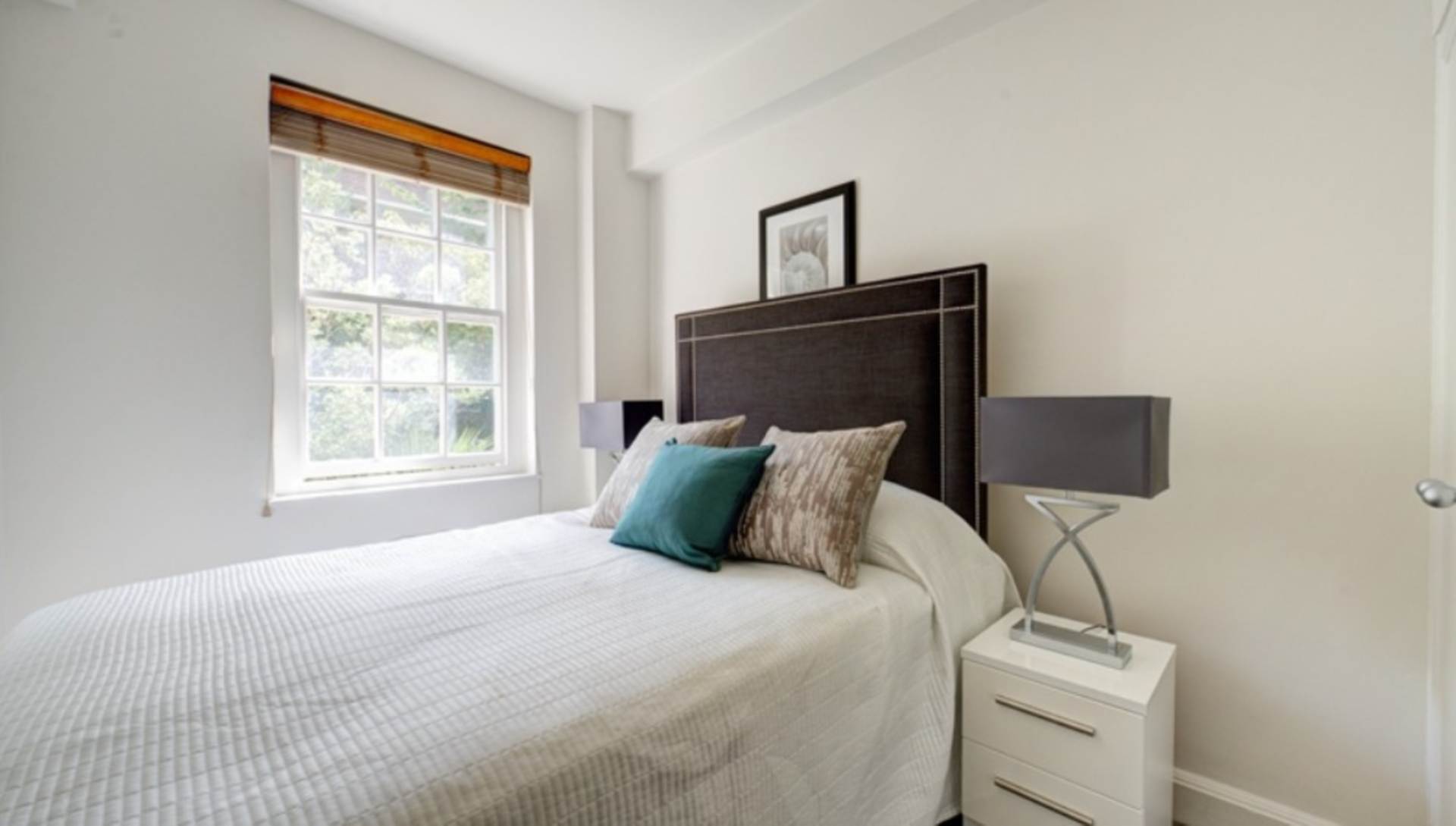 London SW3 6SH 1 bed flat rental property internal/external image-5