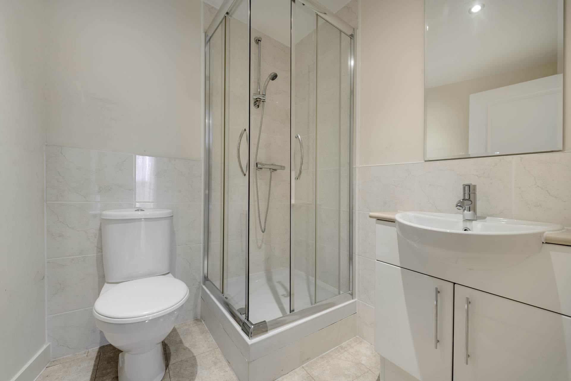 London SW19 8EA 2 bed flat sales property internal/external image-10