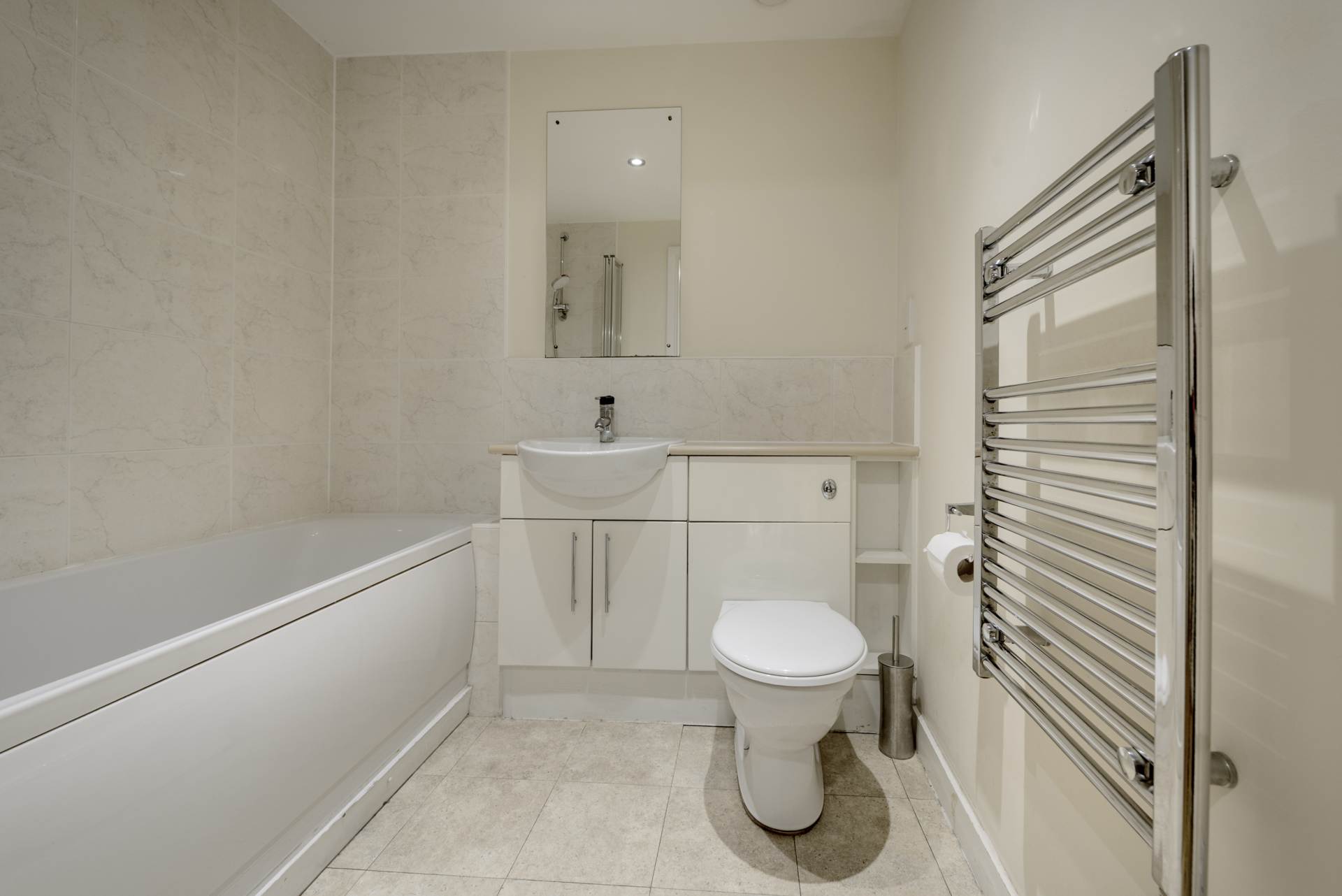 London SW19 8EA 2 bed flat sales property internal/external image-14