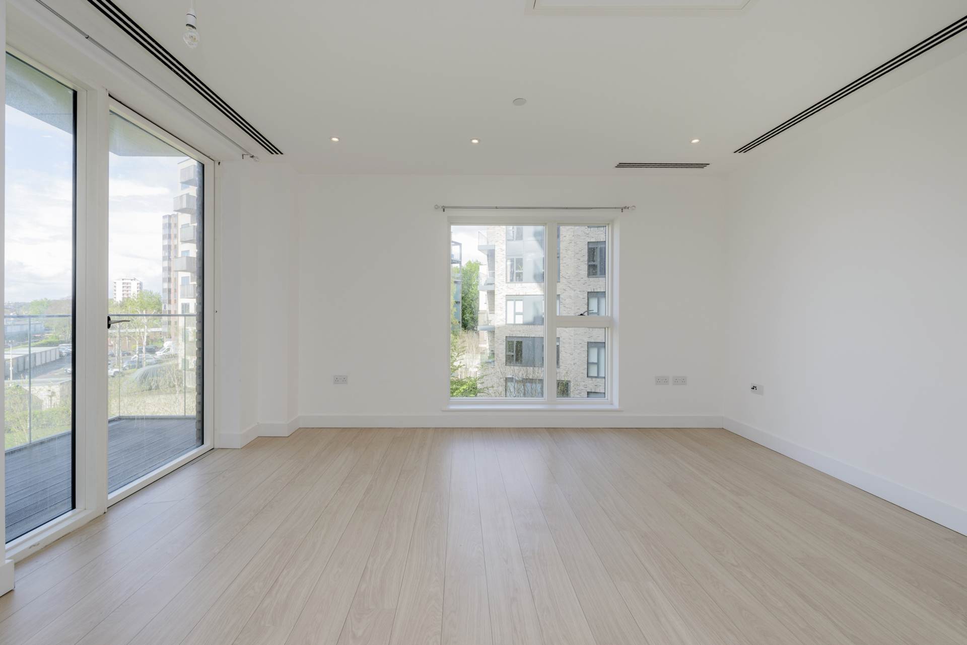 ロンドンCR0 6FH 1ベッドフラット 売買物件の内外装写真-2