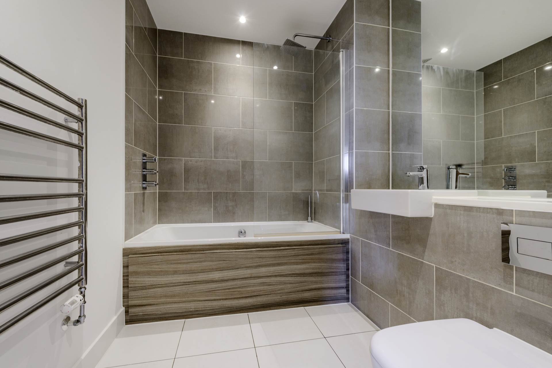 ロンドンCR0 6FH 1ベッドフラット 売買物件の内外装写真-6