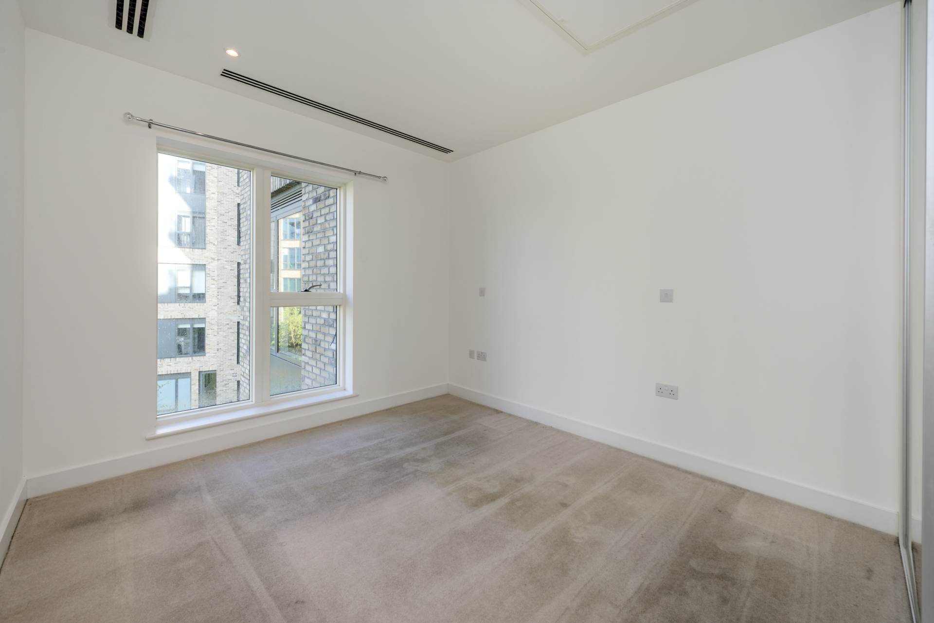 ロンドンCR0 6FH 1ベッドフラット 売買物件の内外装写真-8