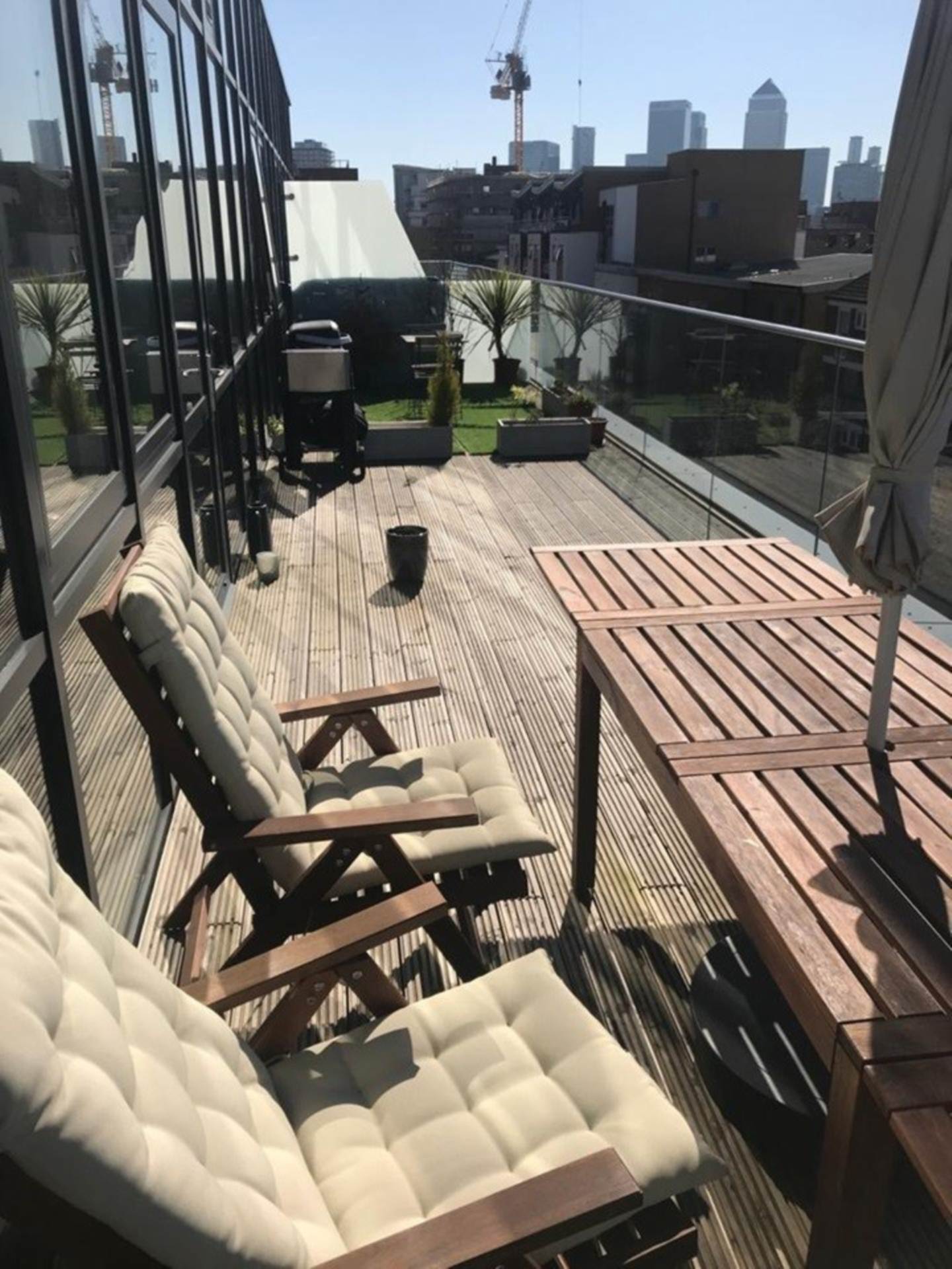 London E3 3XH 1 bed flat rental property internal/external image-7