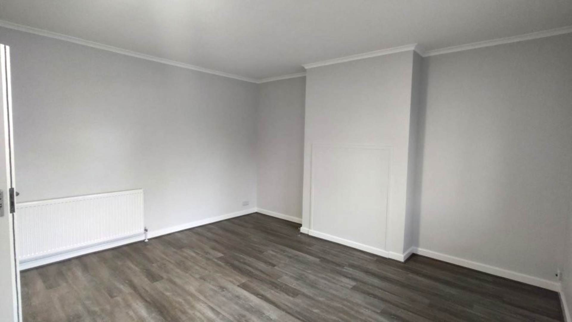 London N12 0AY 2 bed flat rental property internal/external image-2